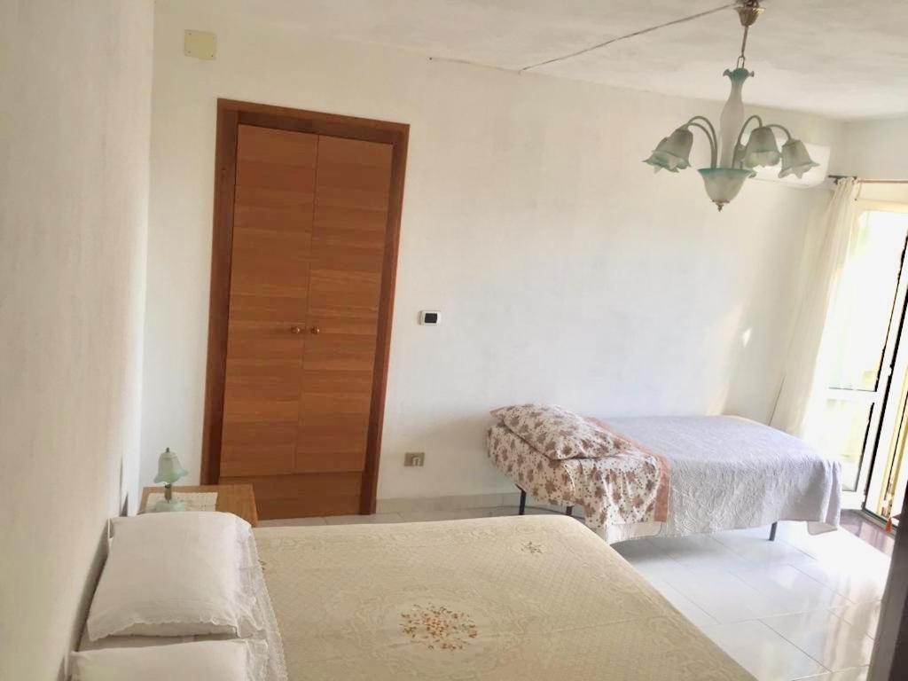 One-Bedroom House photo 2