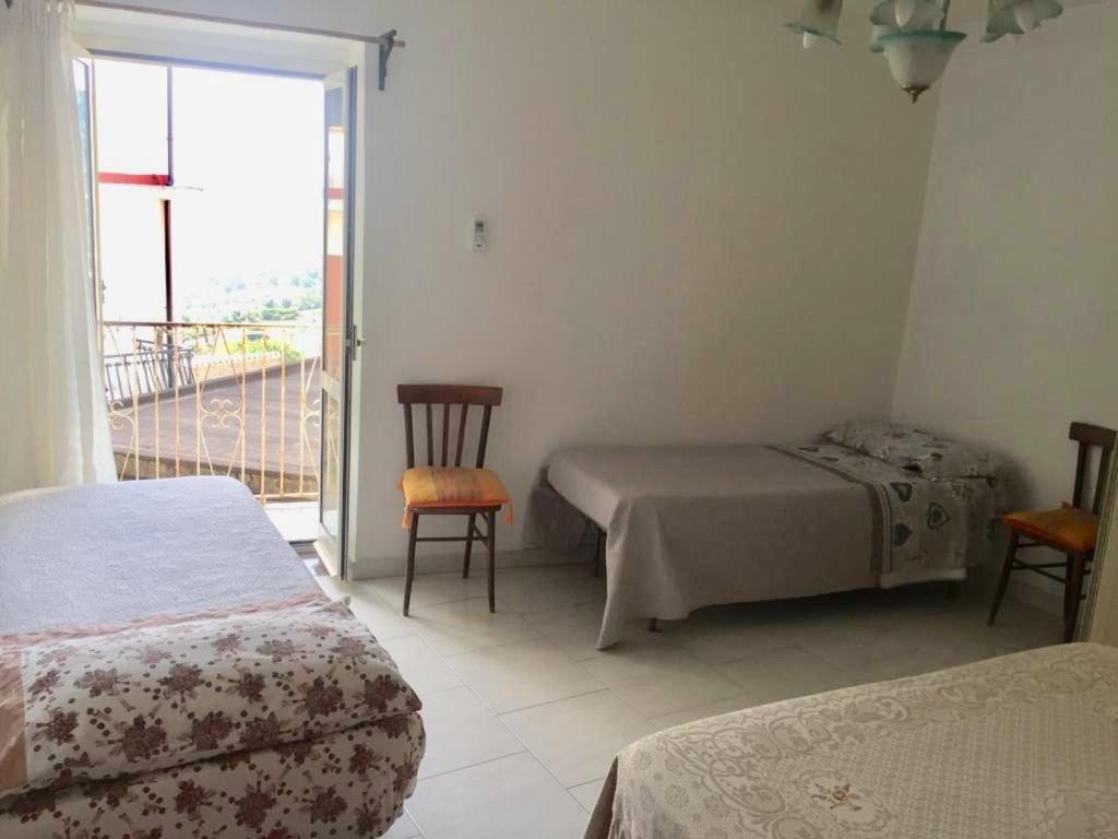 One-Bedroom House photo 3