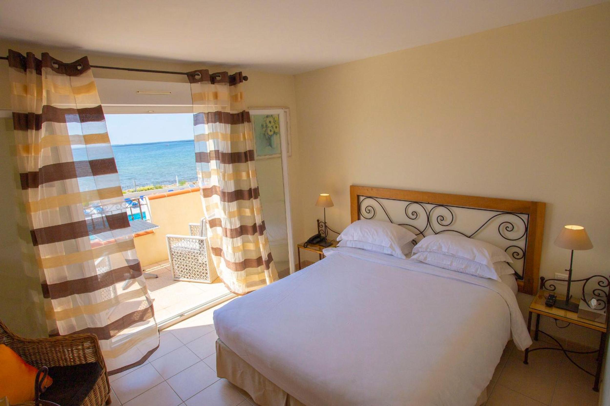 Double Room With Terrace - Lake View