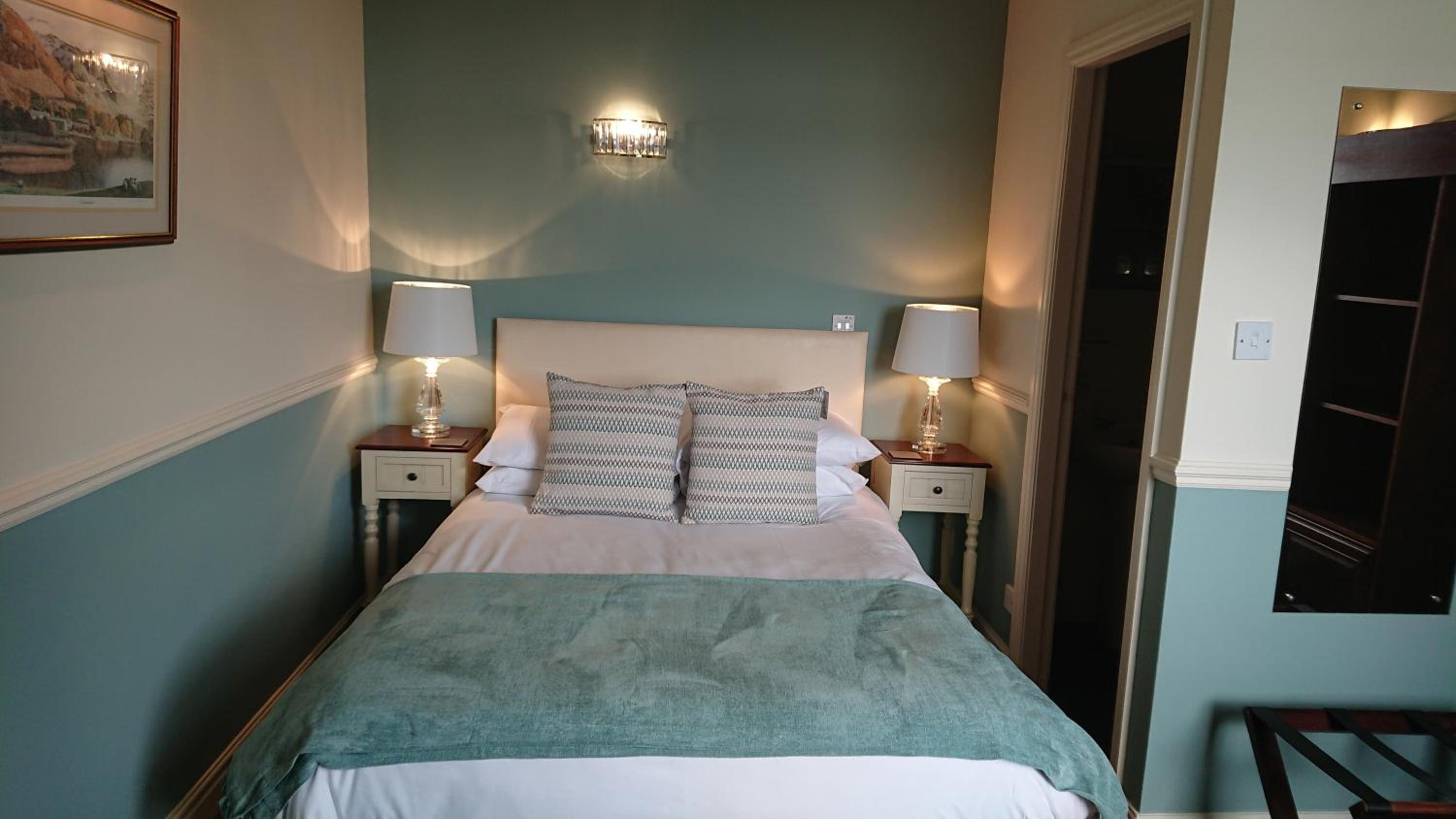 Double Room with Private Bathroom - Photo 8