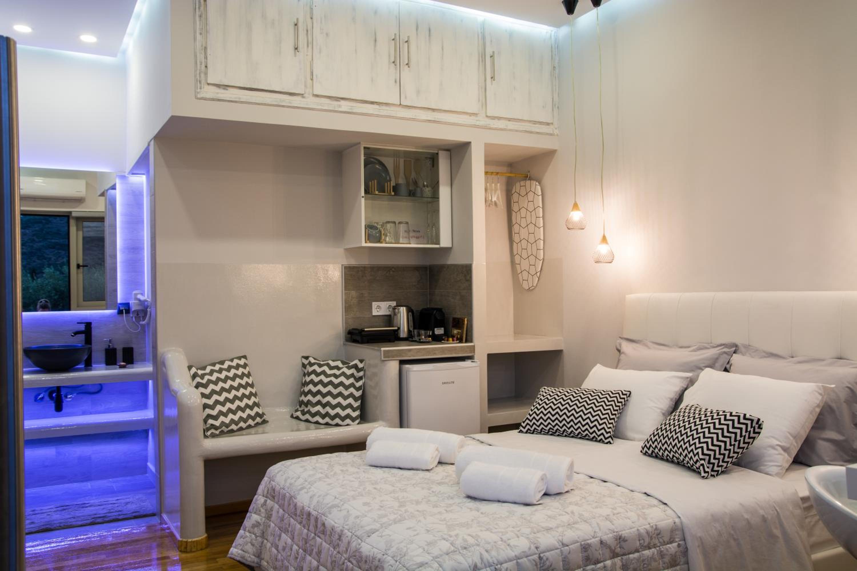 One-Bedroom House