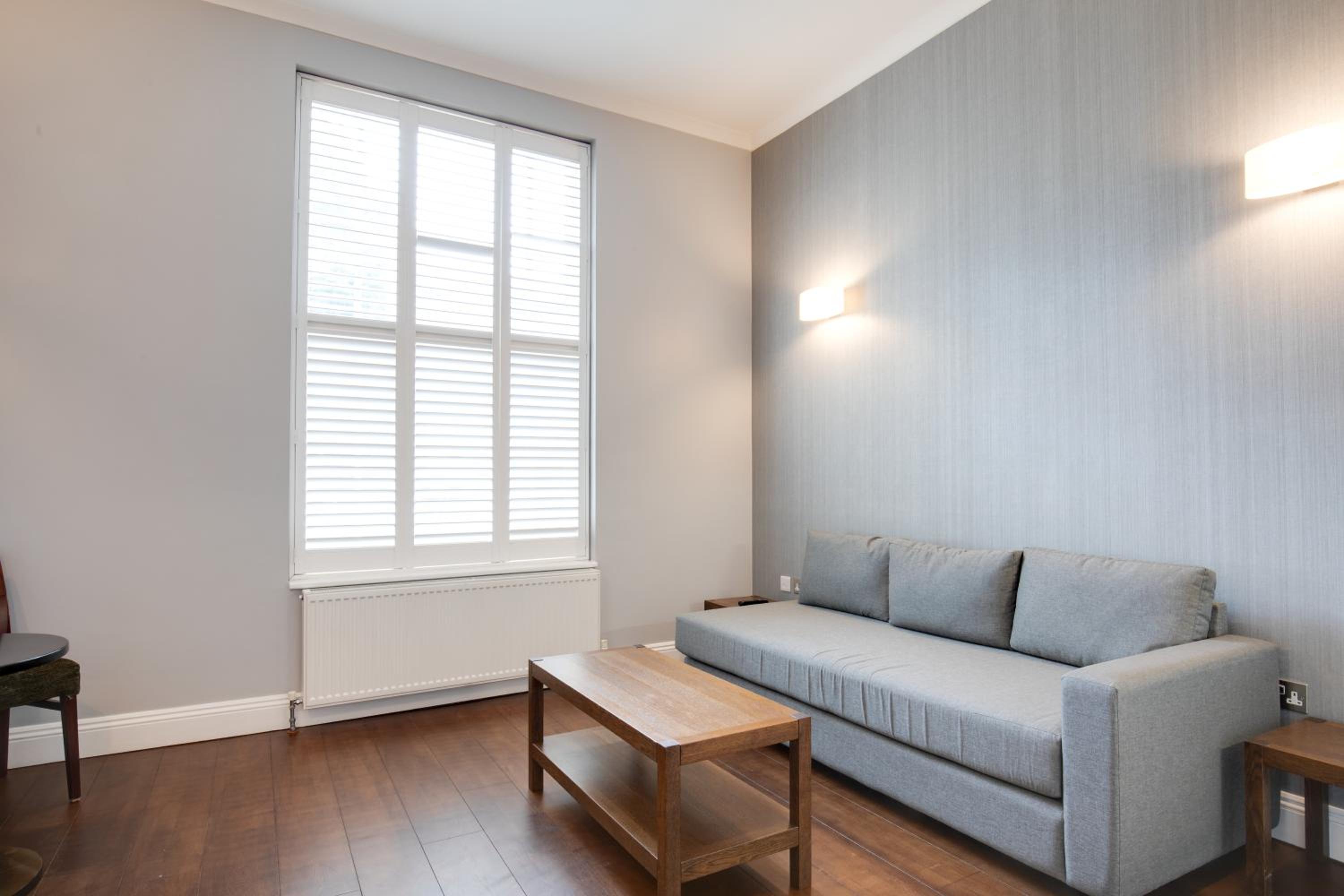 One-Bedroom Apartment with Sofa Bed photo 2