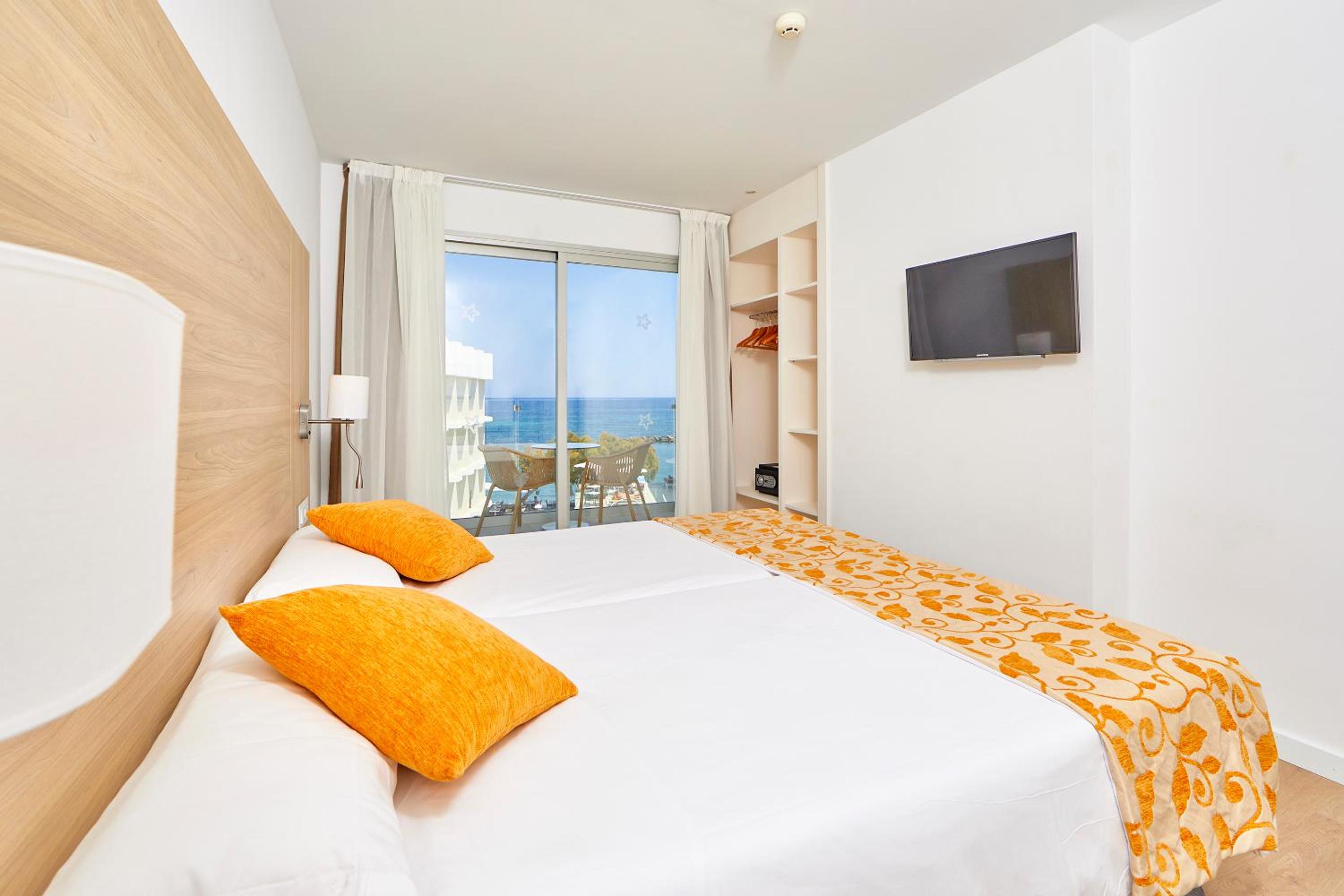 Habitación Doble con Vista al Mar frontal