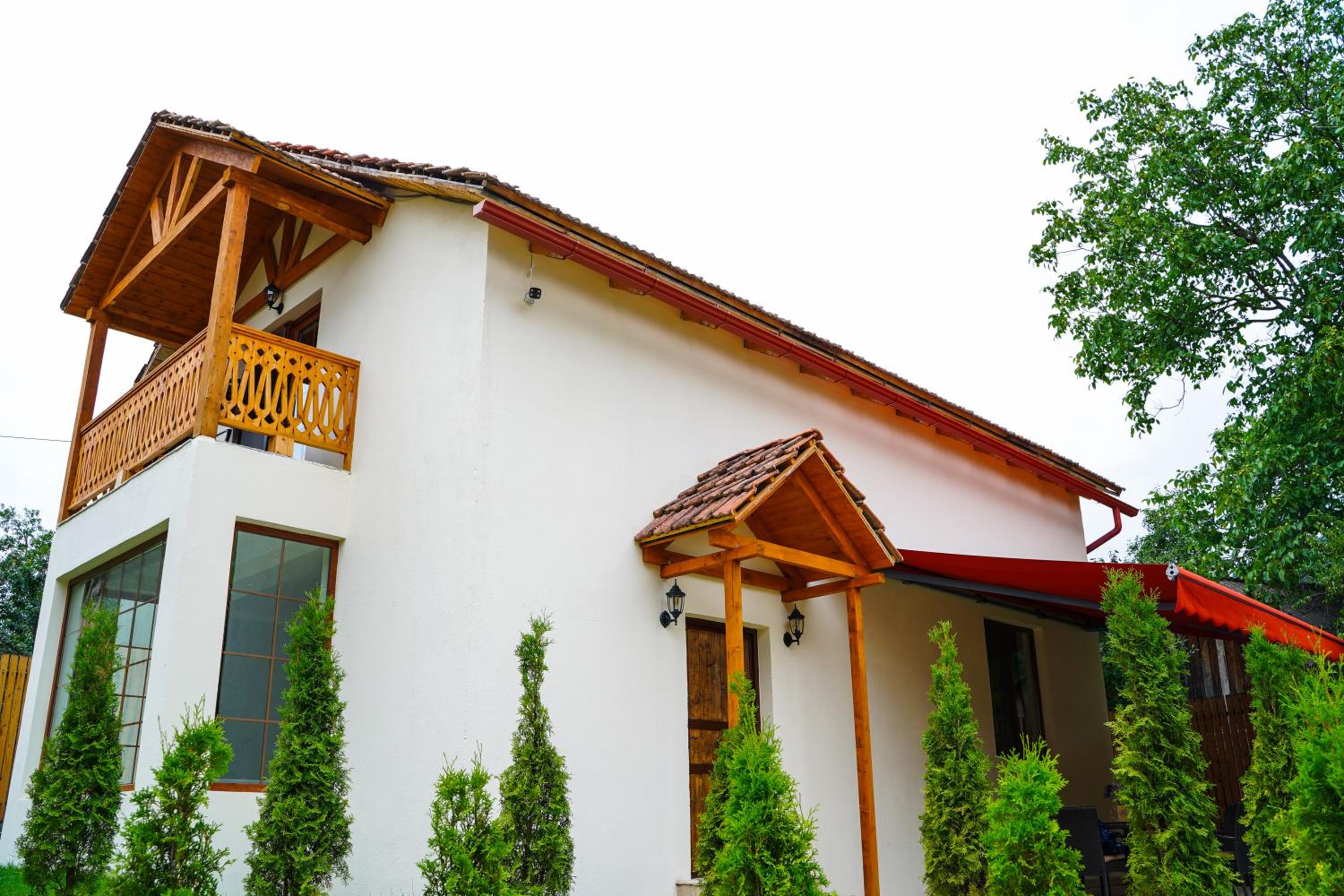 Villa photo 2