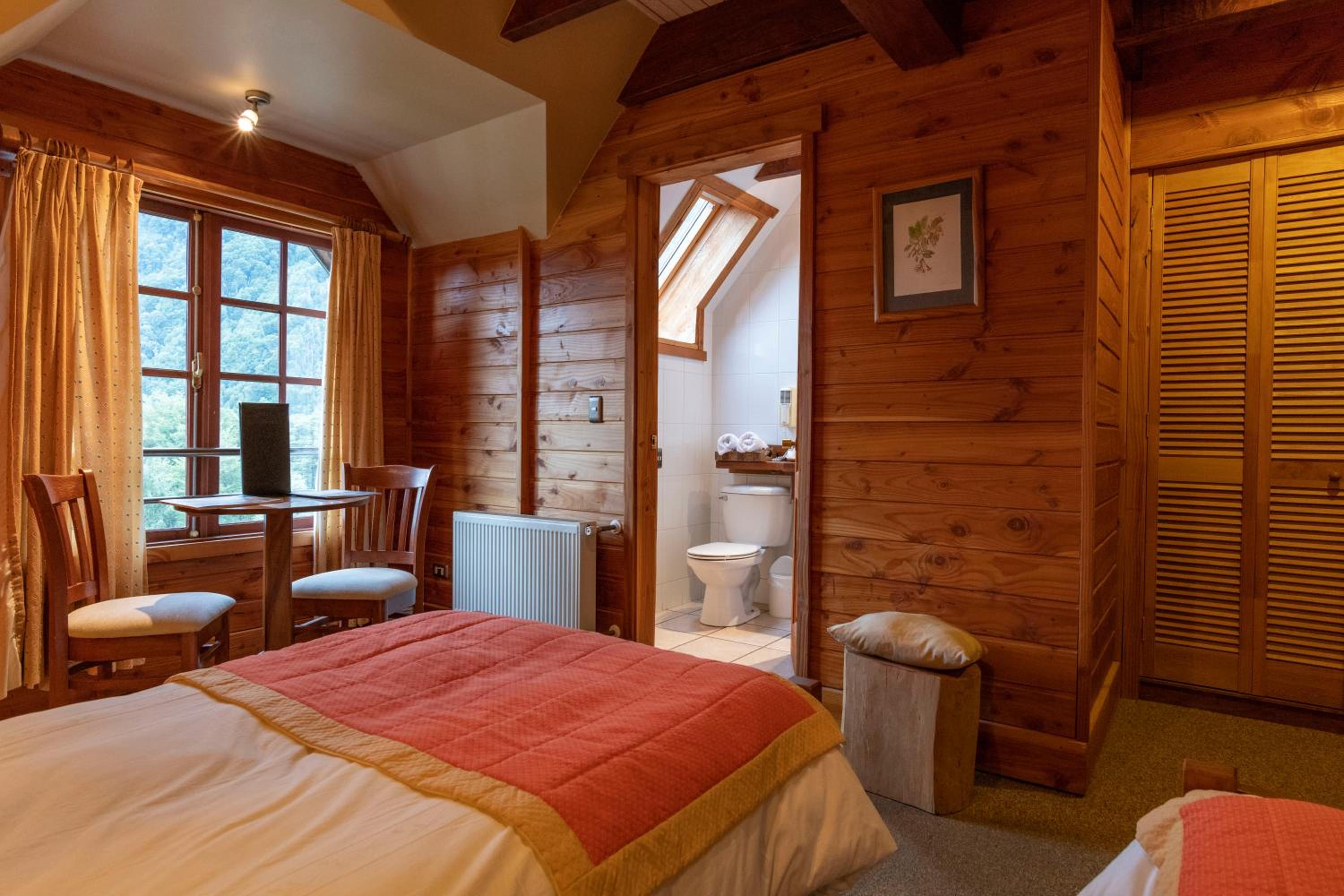 Standard Double Room photo 2