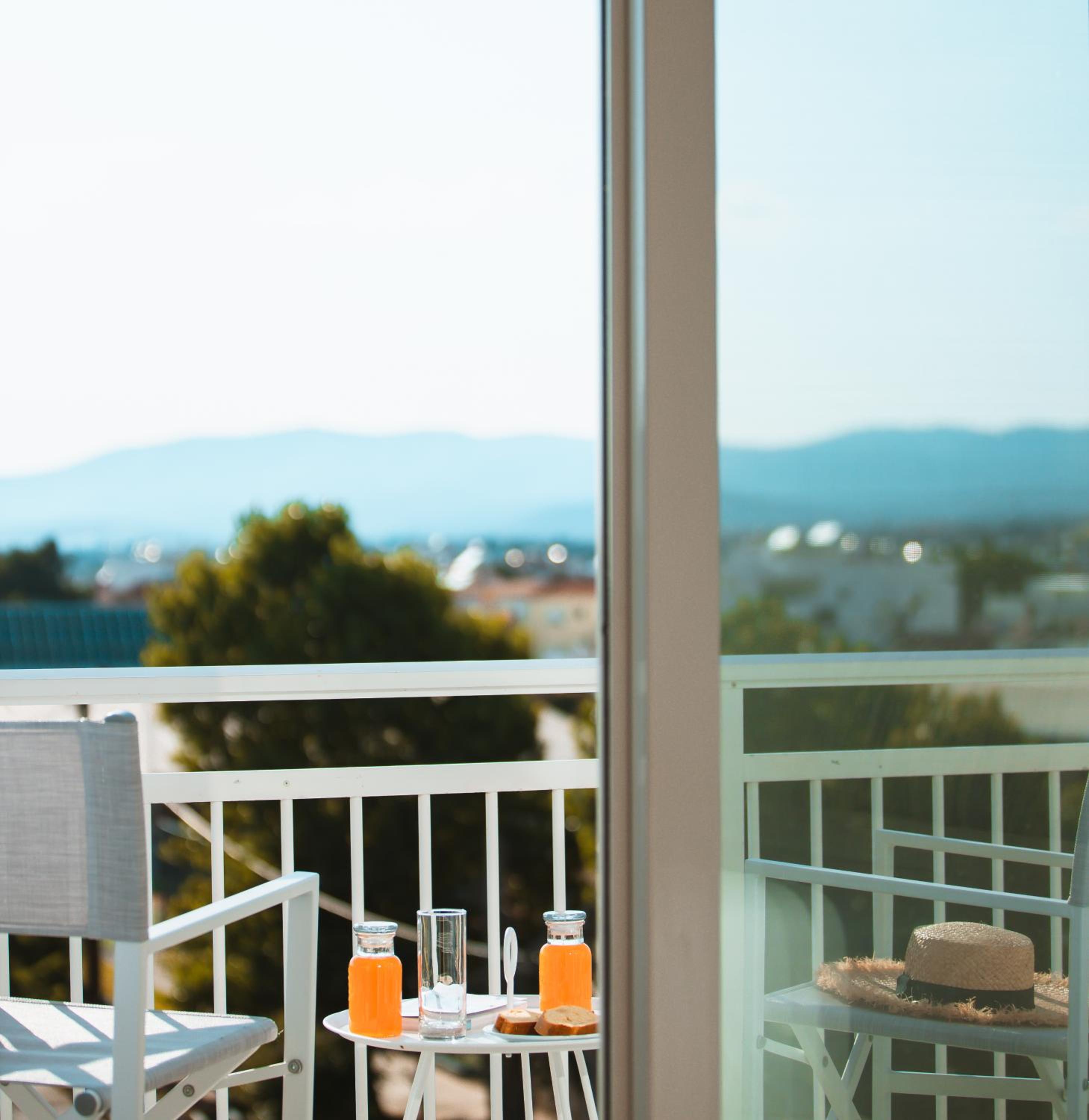 Twin Room with Balcony photo 3