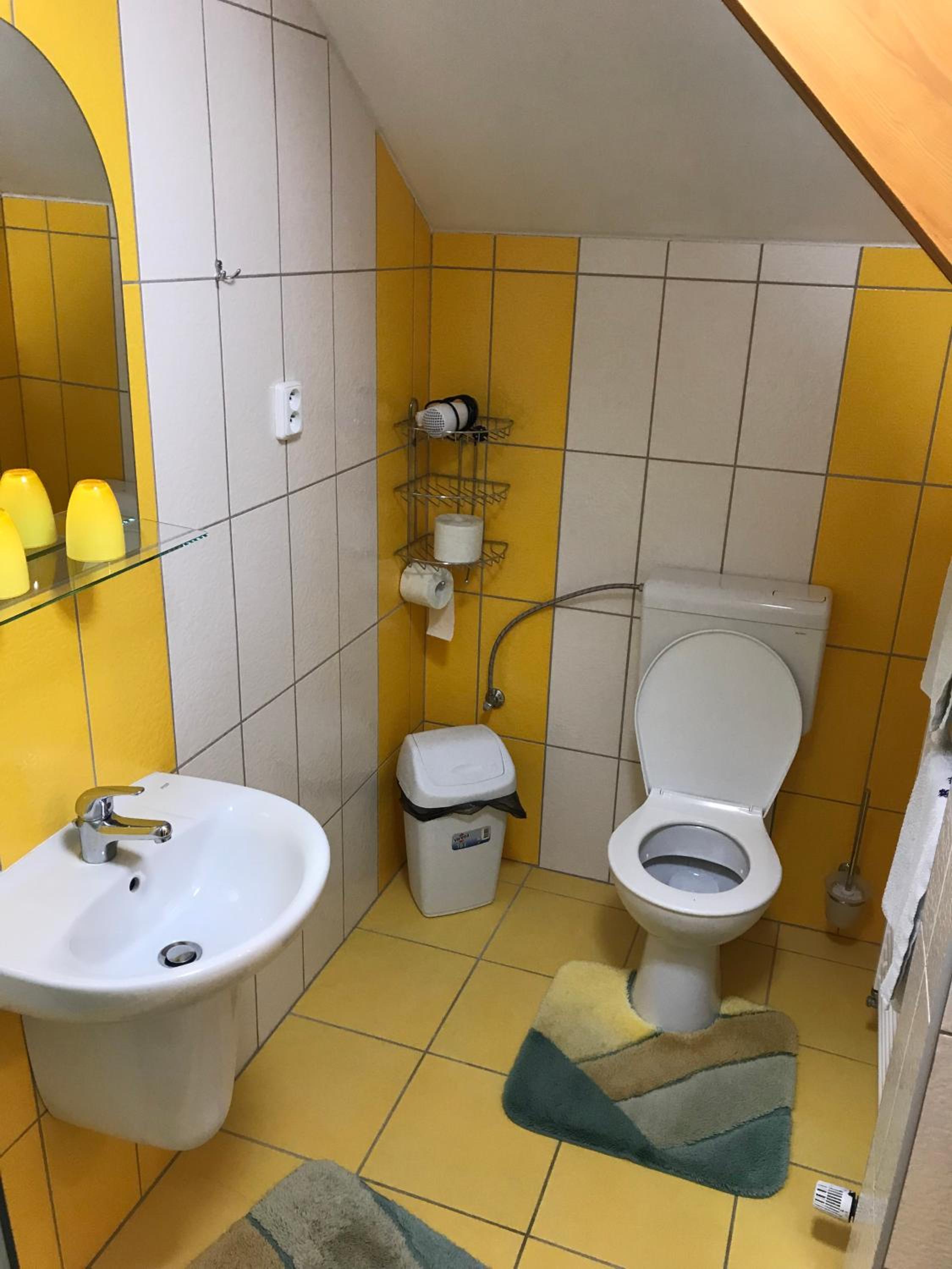 Double Room - Photo 10