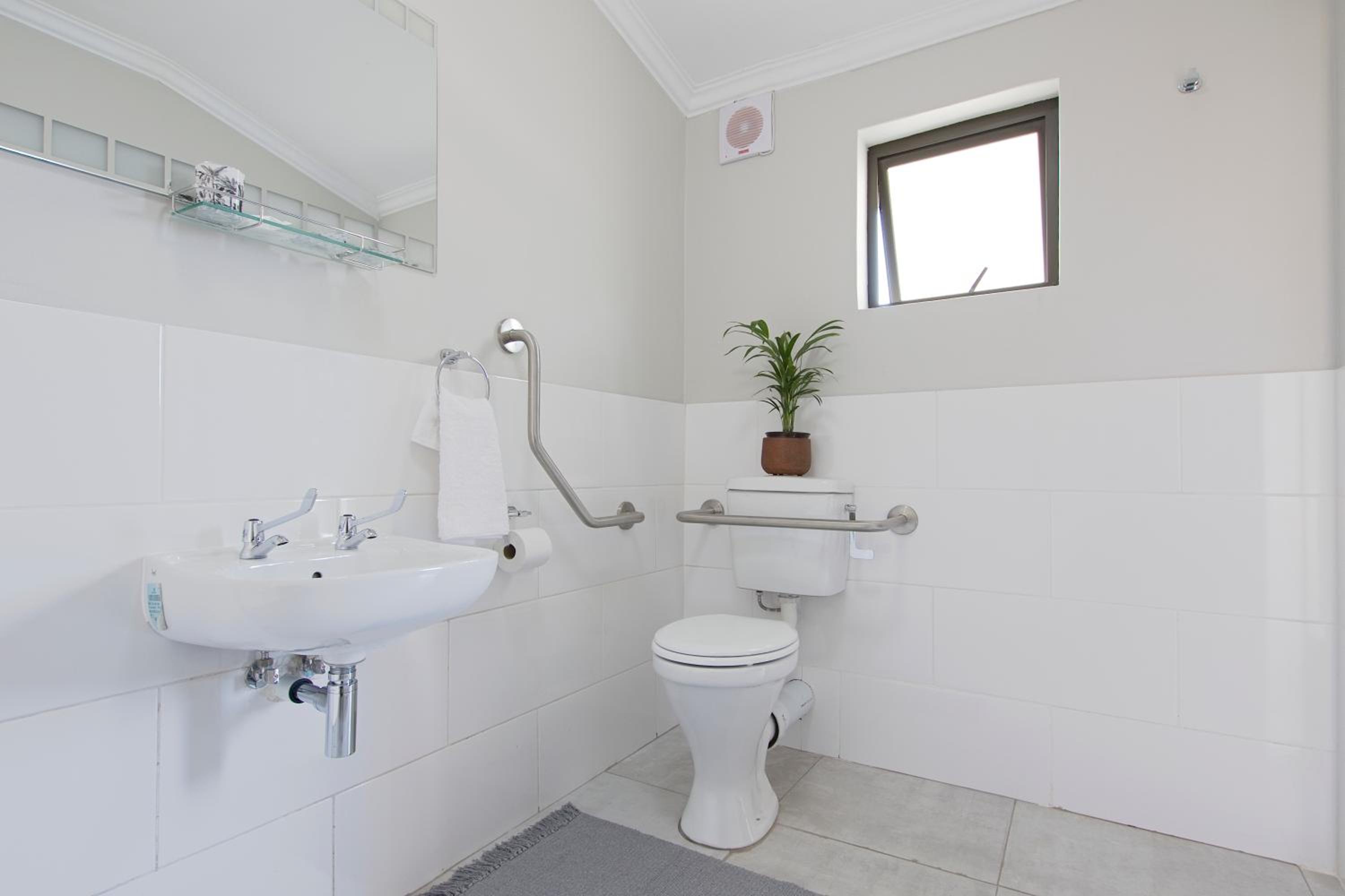  Double Room - Disability Access - Photo 12