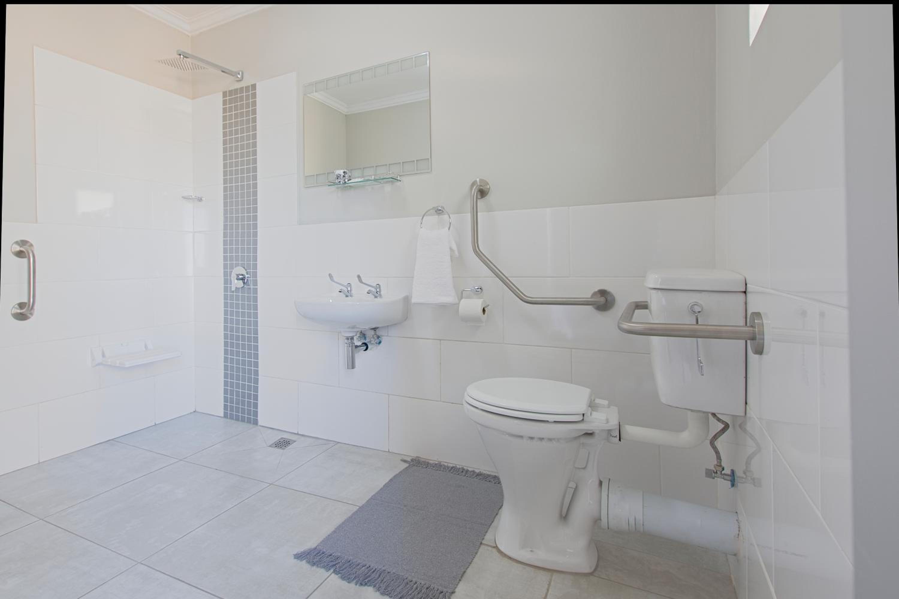  Double Room - Disability Access - Photo 11