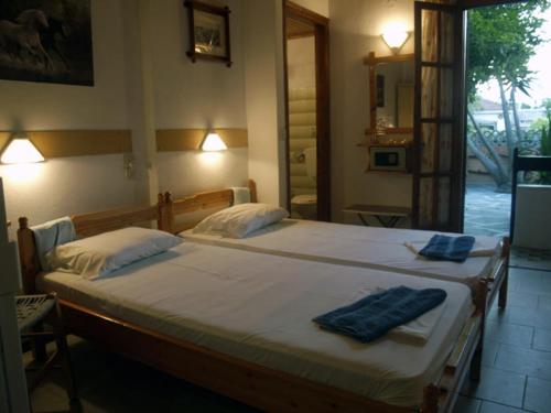 Standard Double Room - Photo 1
