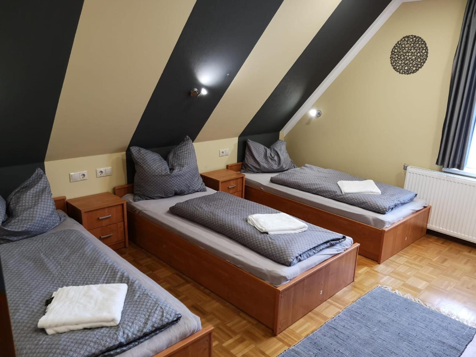 Three-Bedroom Apartment - Photo 6