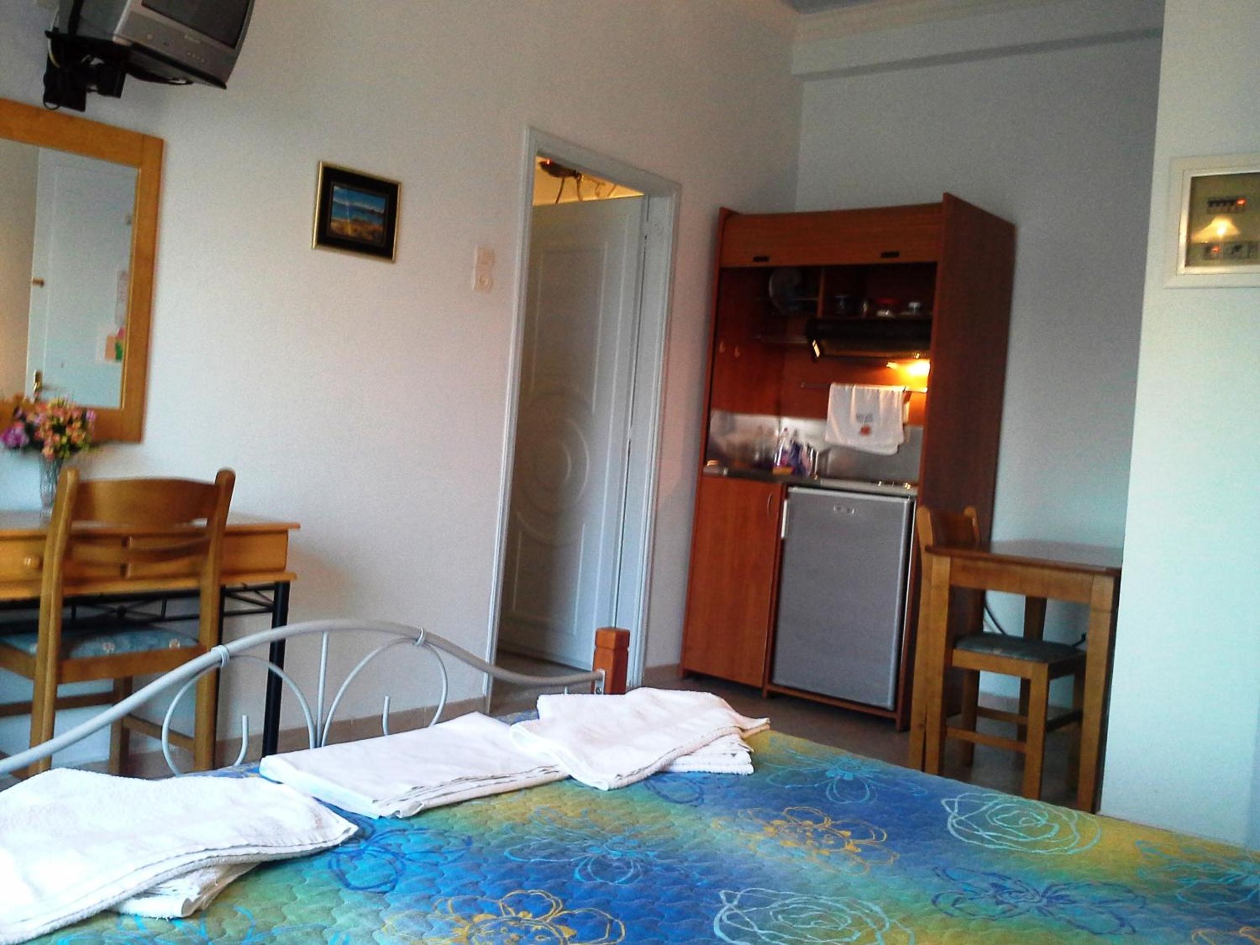 Studio (2 Adults) - Photo 18