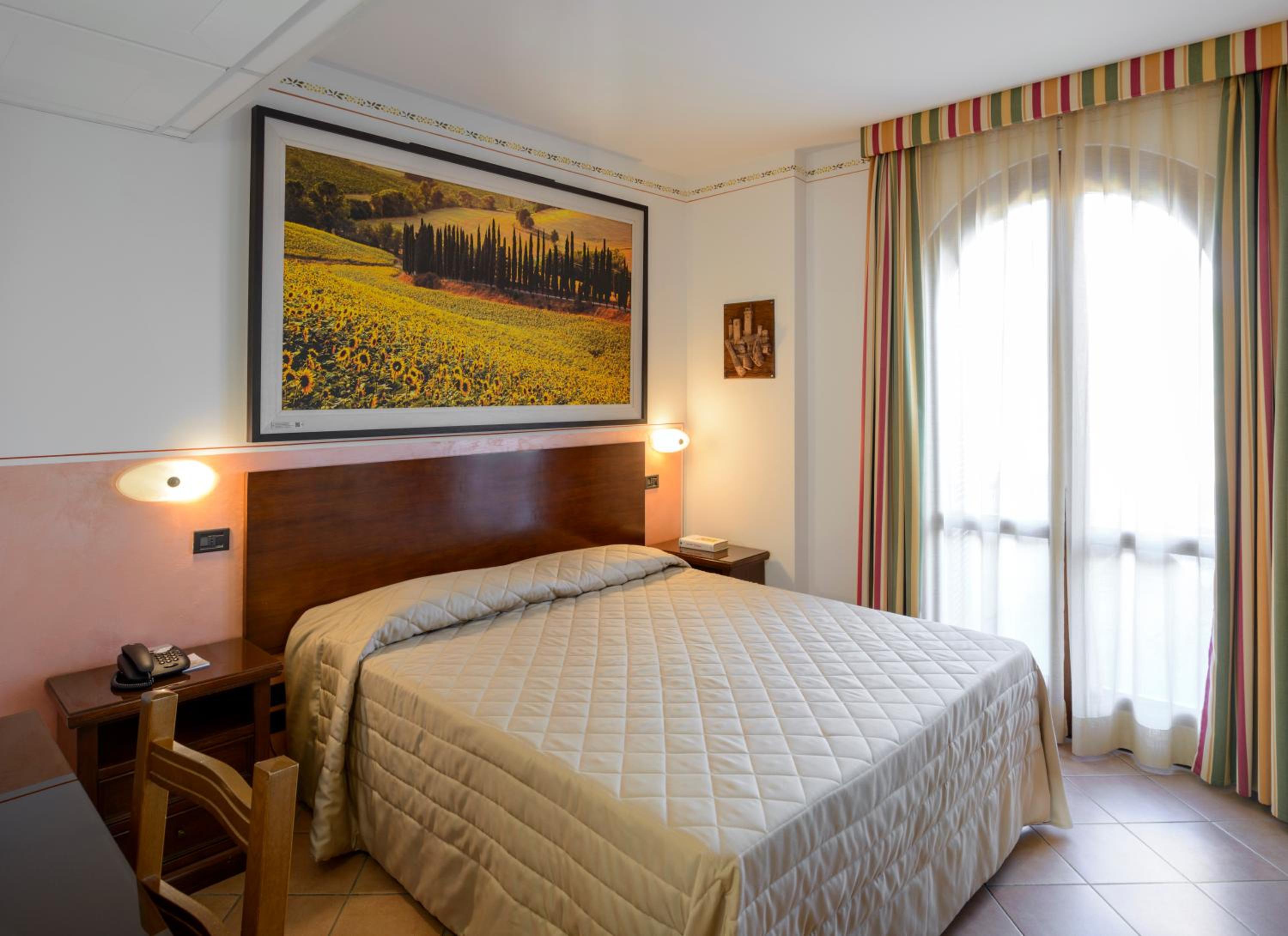 Double Room - Photo 2
