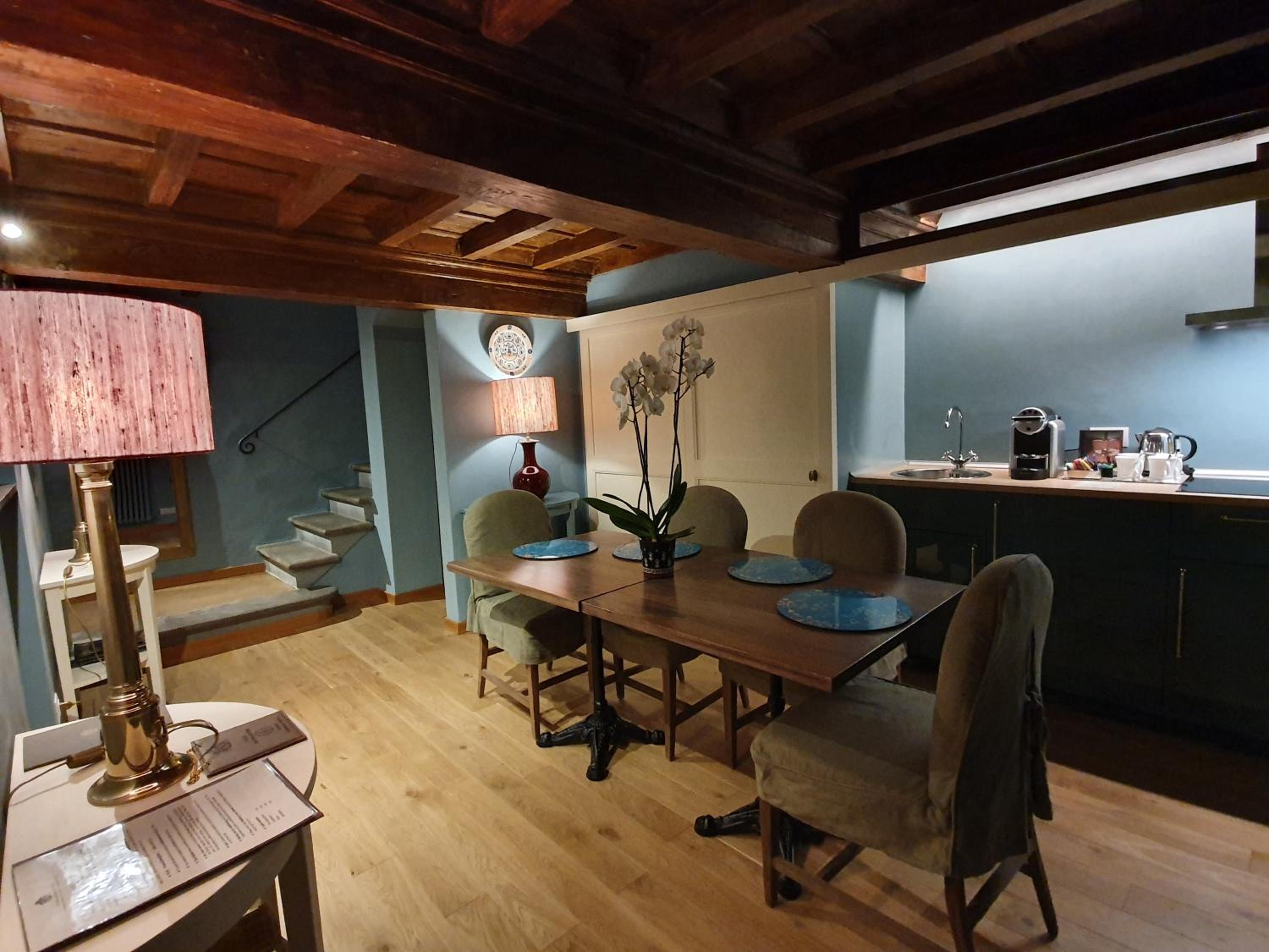 Loft with Garden View photo 3
