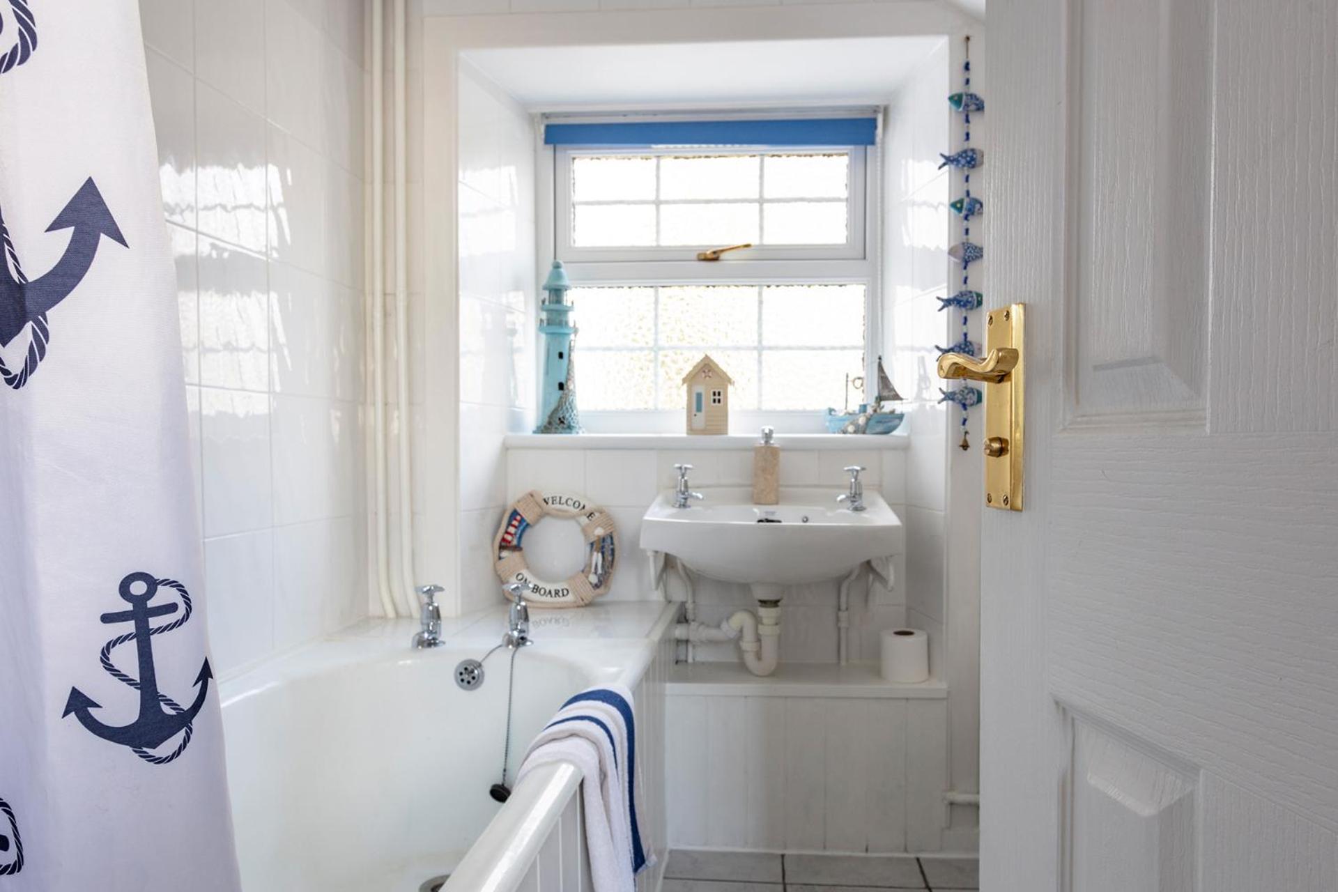 Single Room with Private External Bathroom photo 3