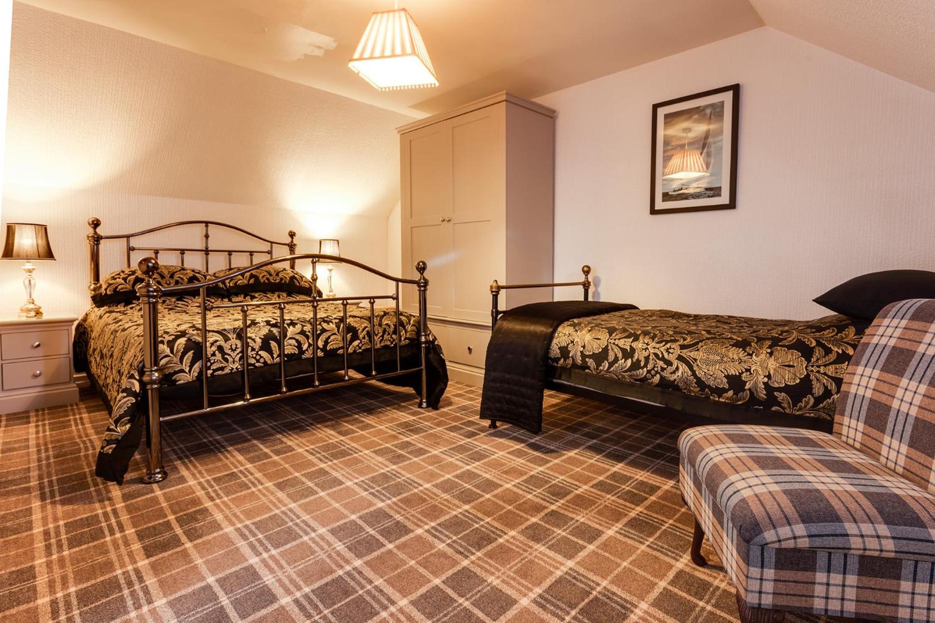 Deluxe King Room photo 1