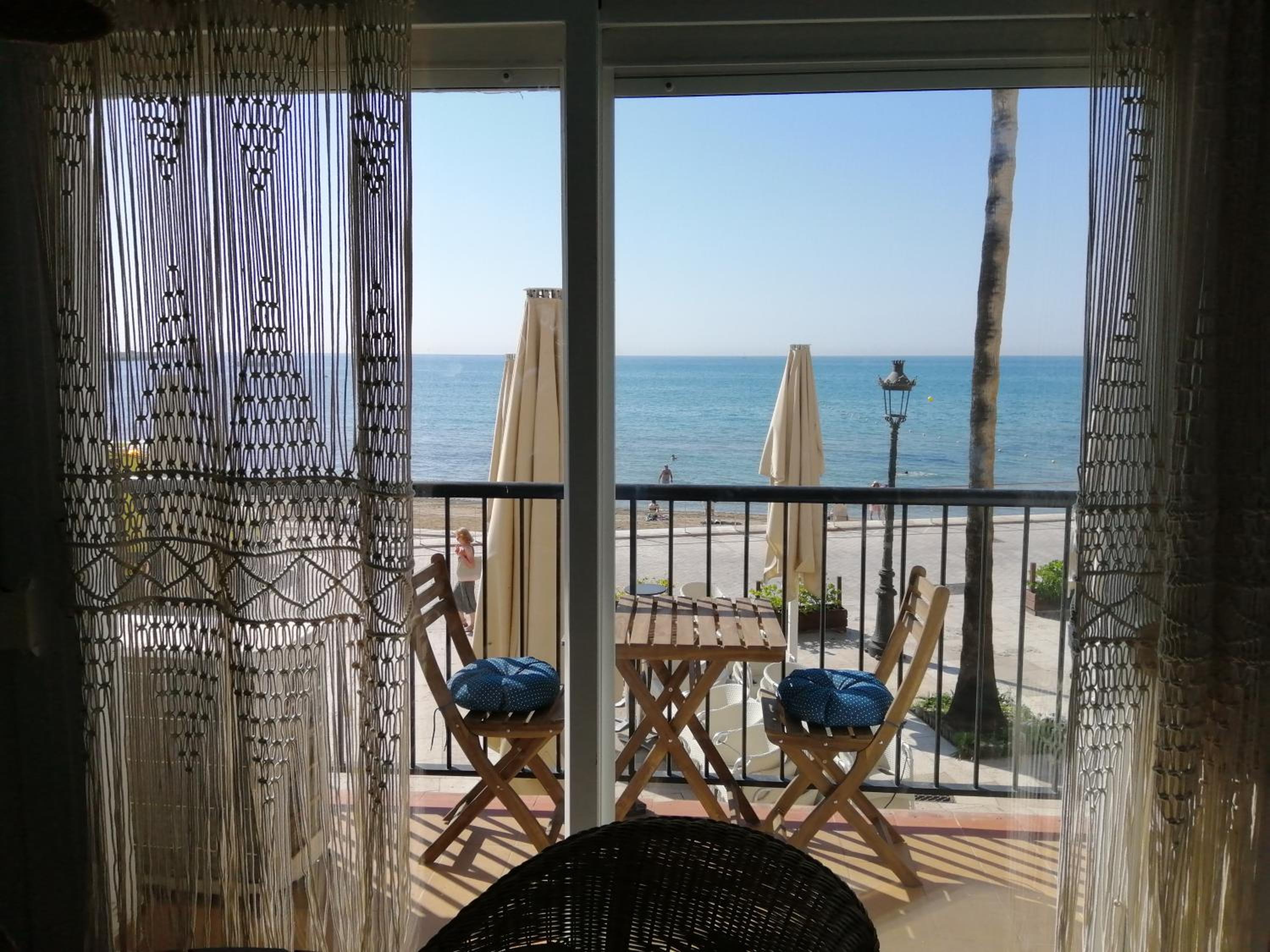 Apartment with Sea View - Photo 38