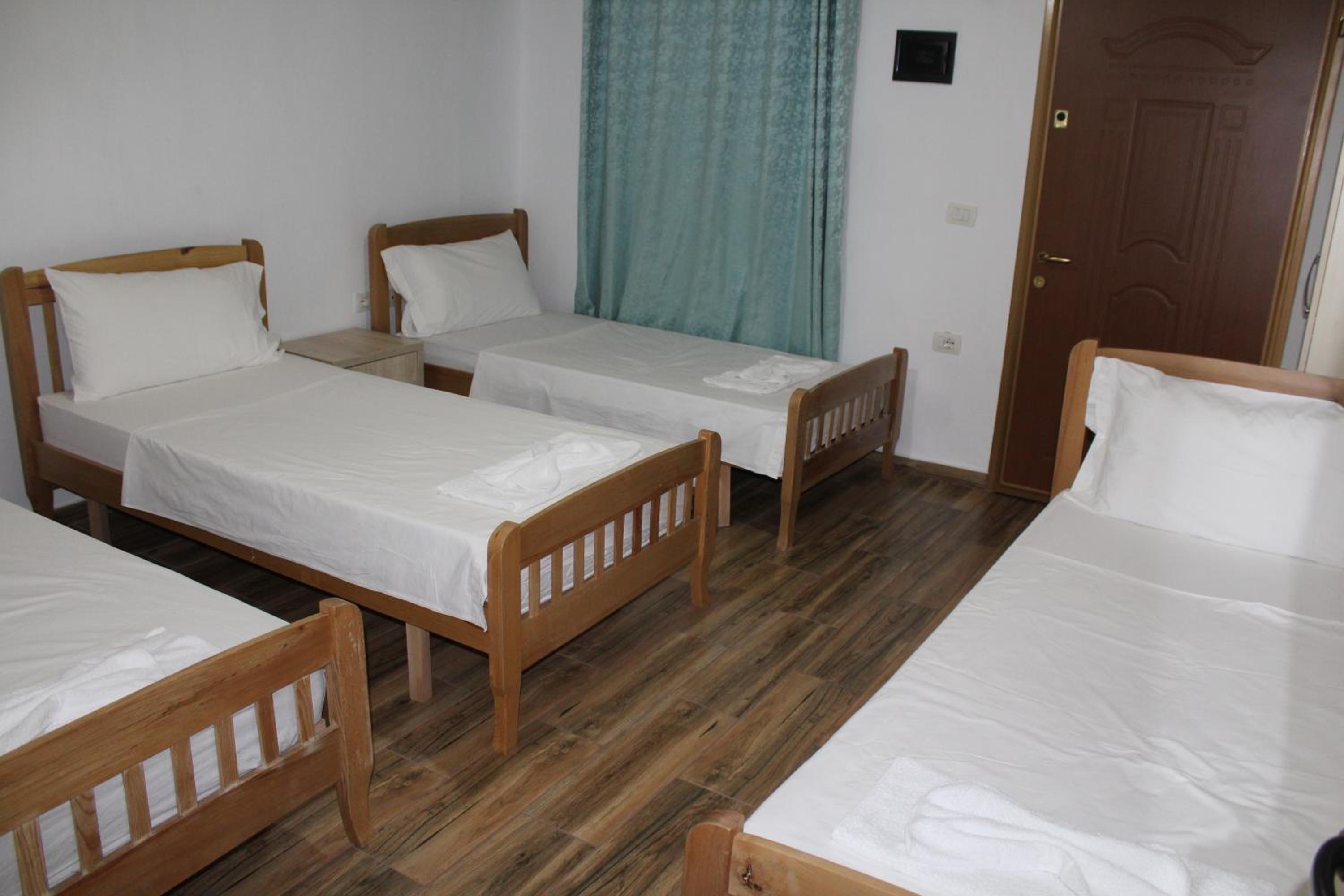 Classic Quadruple Room photo 2