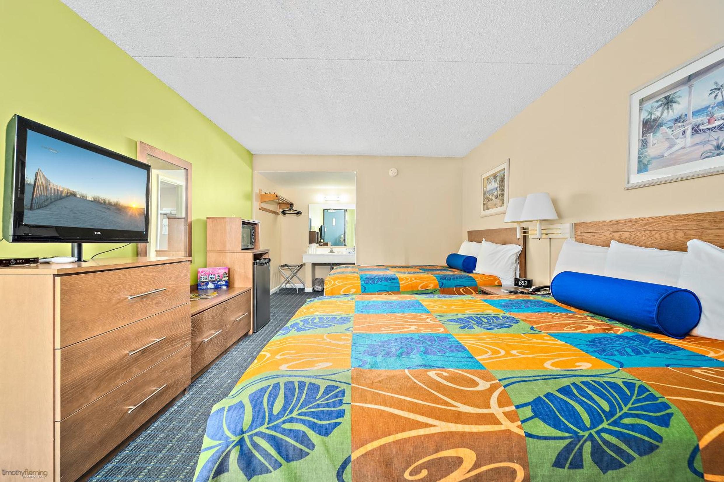 Deluxe Queen Room with Two Queen Beds