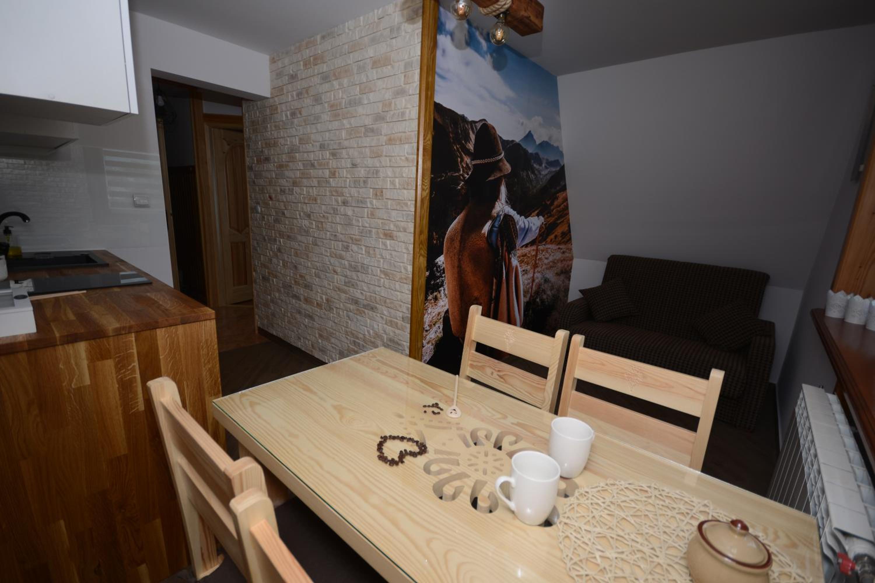 Two-Bedroom Apartment - Photo 24