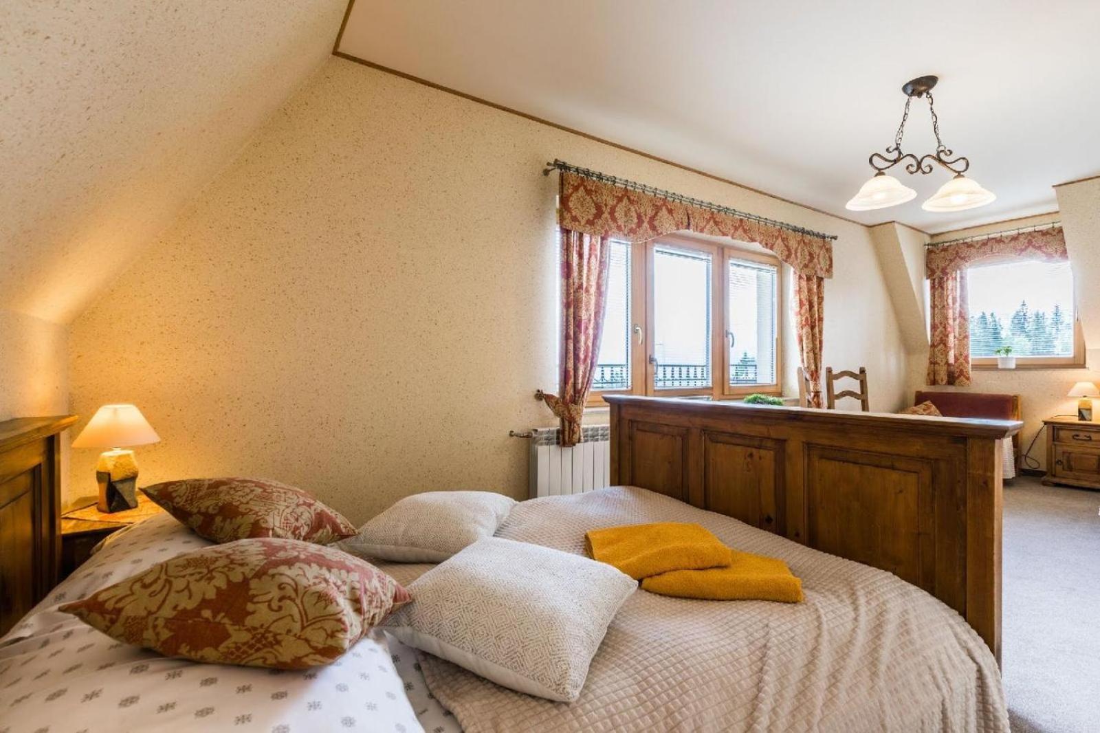 Large Double Room - Photo 16