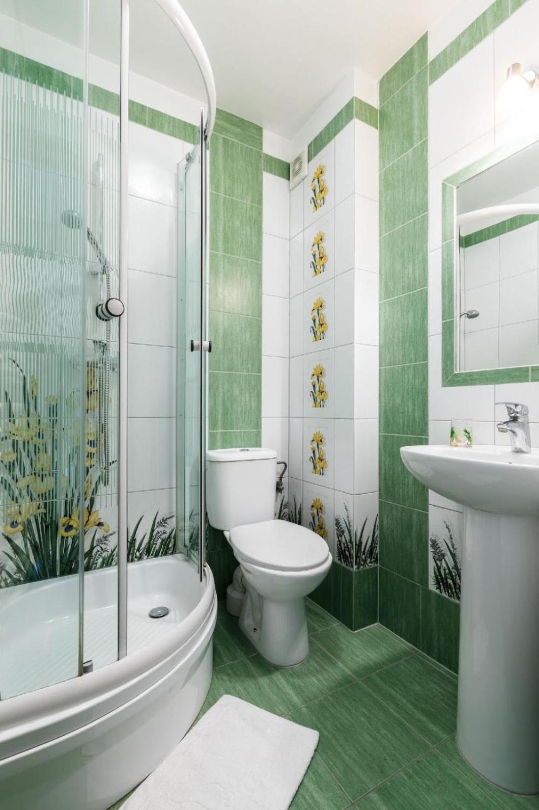 Large Double Room - Photo 12