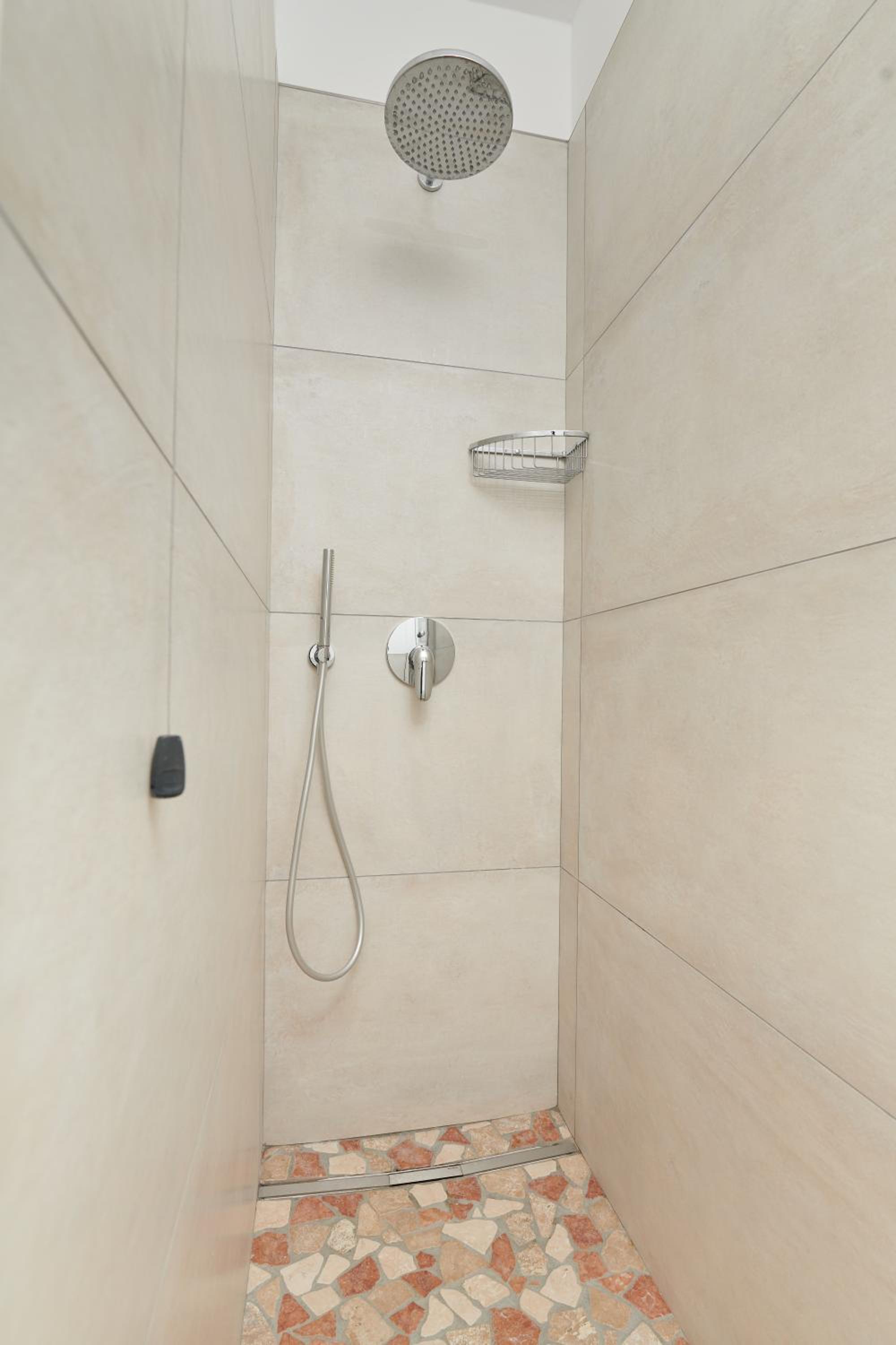 Comfort Double or Twin Room with Lake view - Photo 14