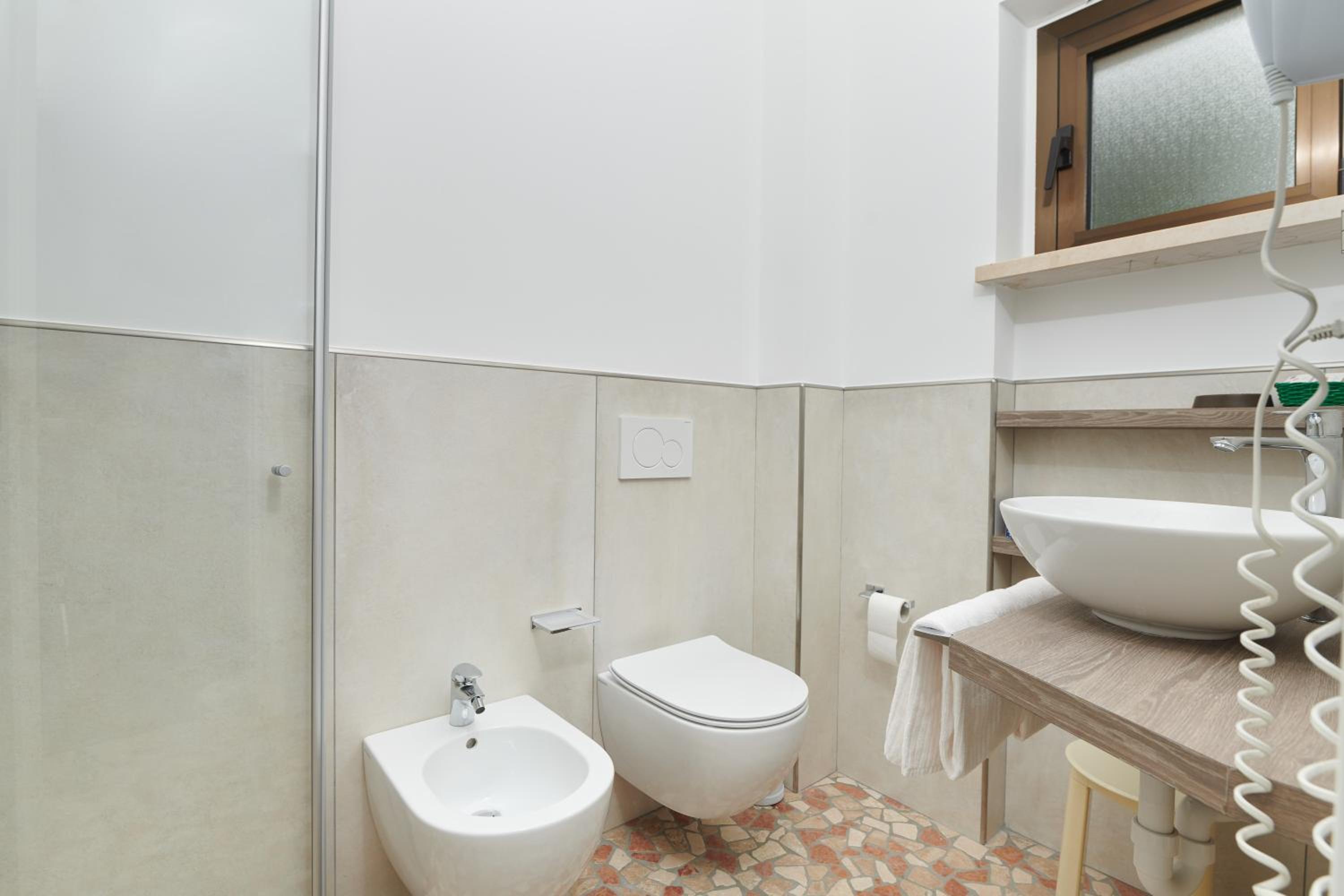 Comfort Double or Twin Room with Lake view - Photo 2