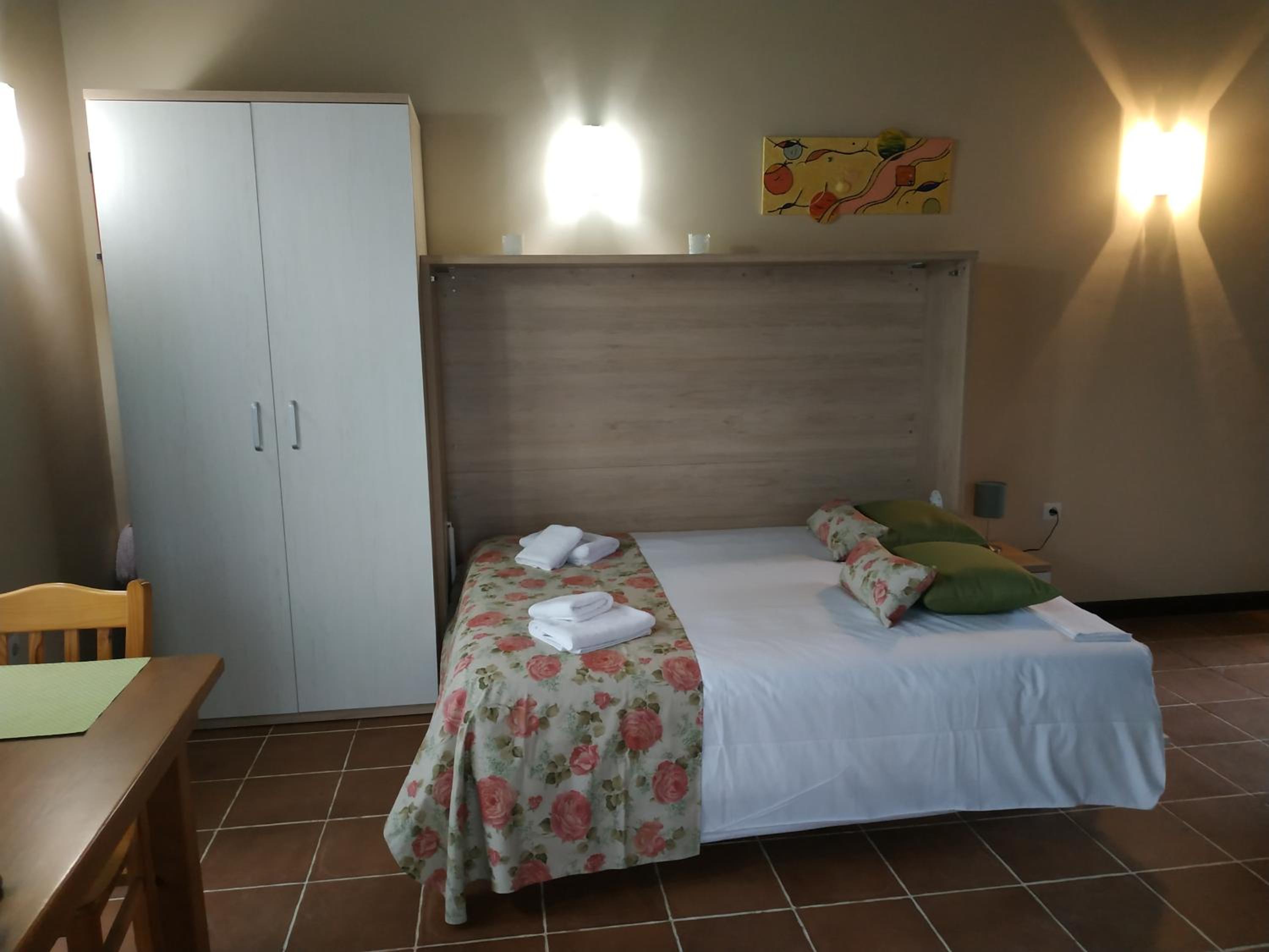 Studio Apartment photo 3
