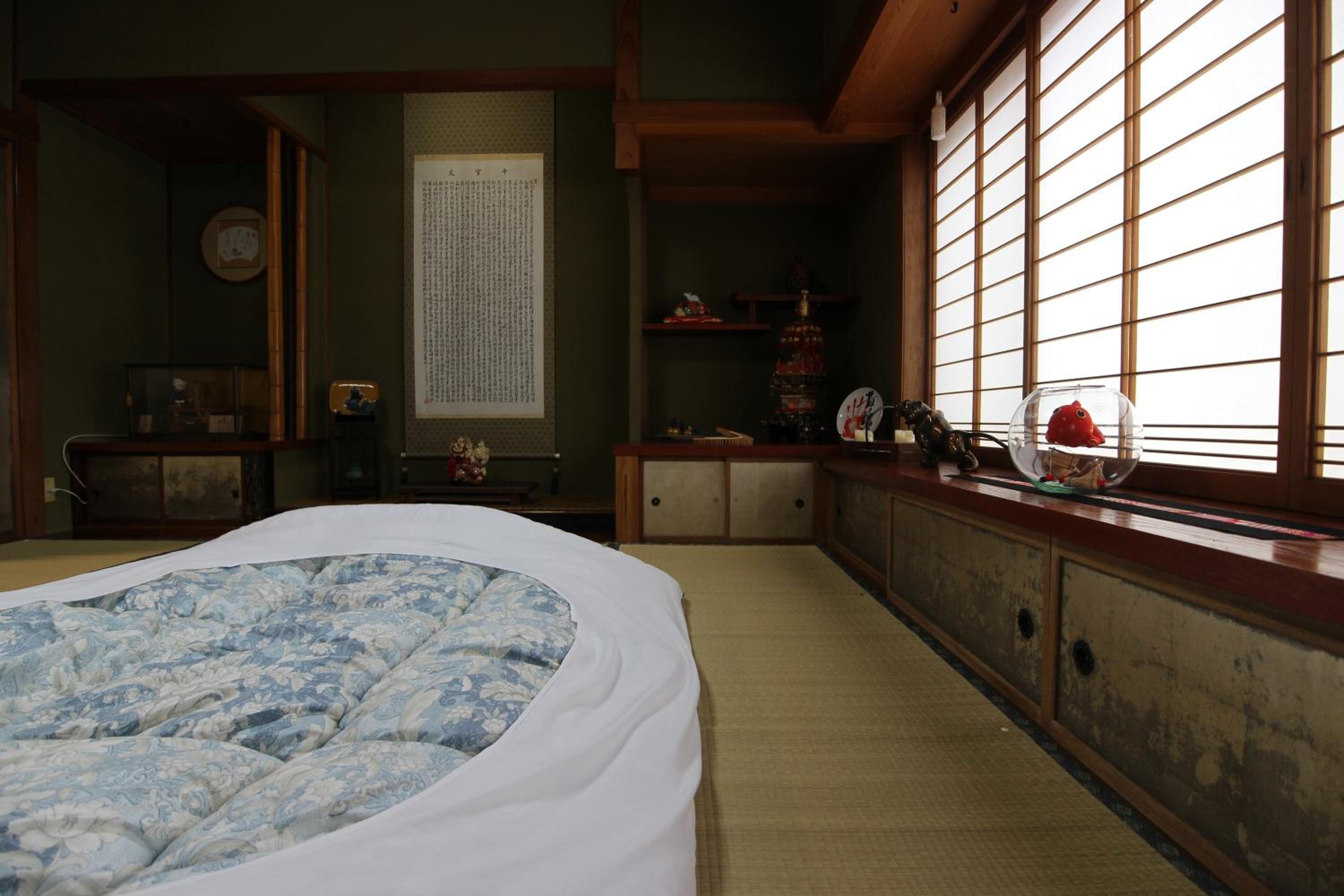 Three-Bedroom House - Photo 39