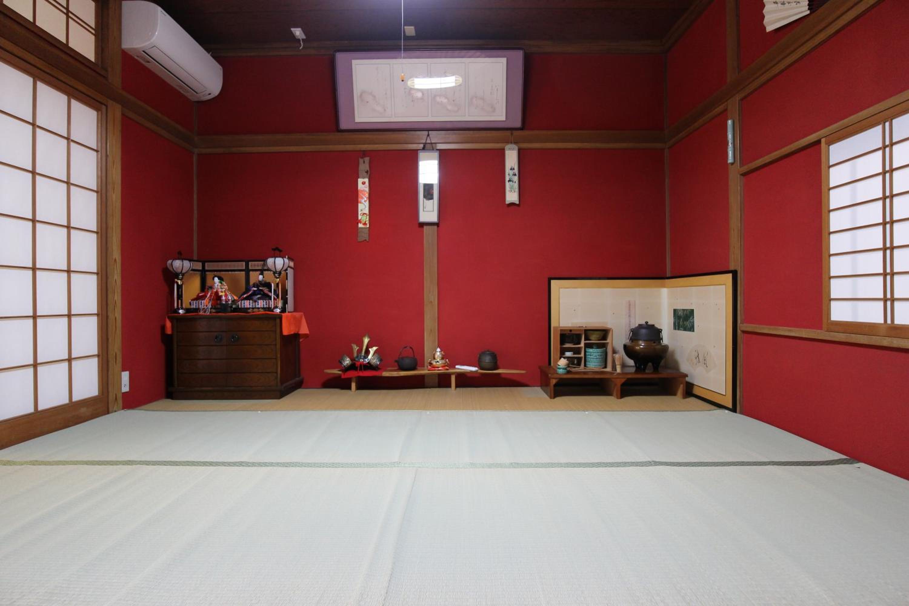 Three-Bedroom House - Photo 1