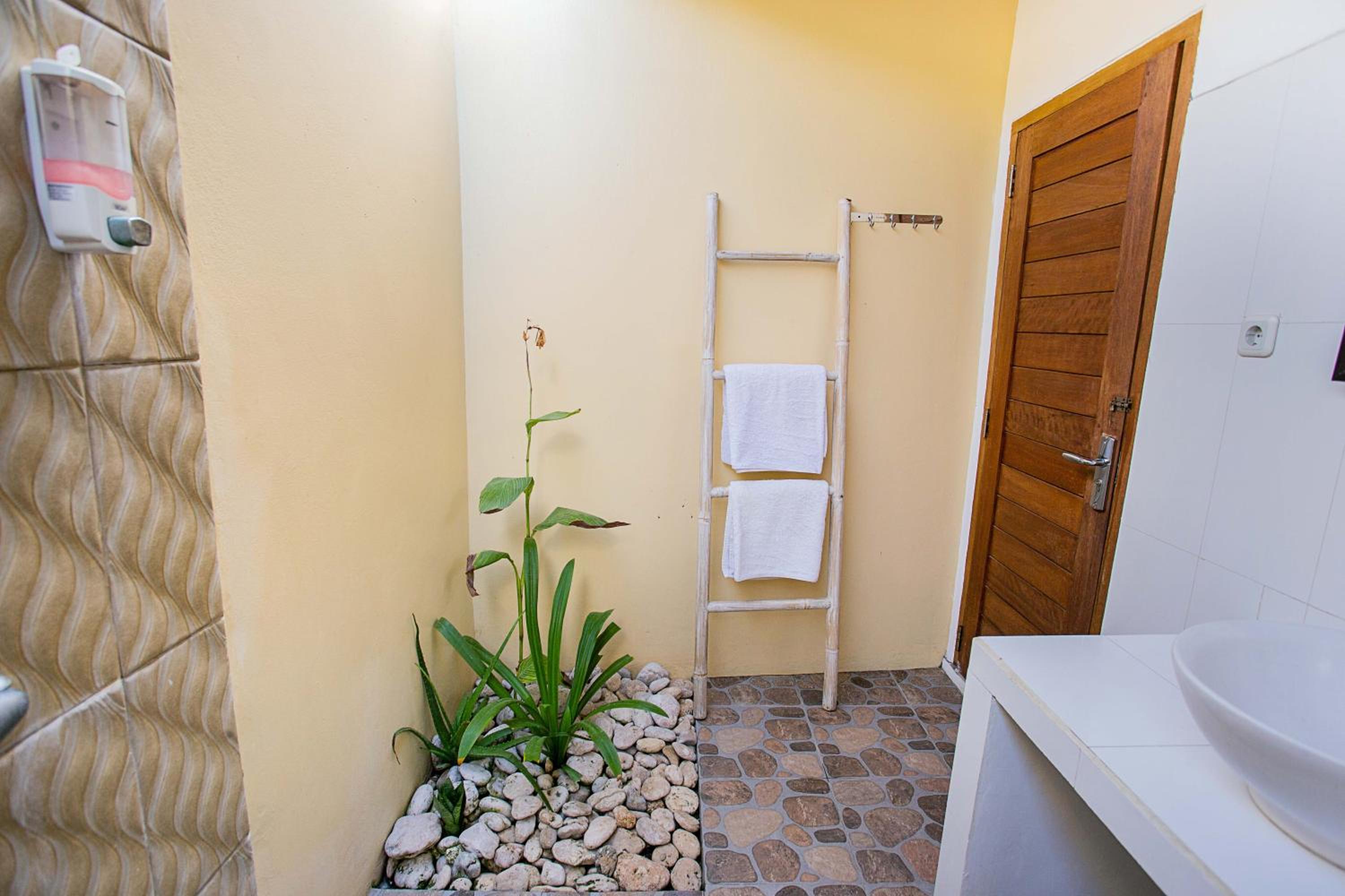Superior Double or Twin Room with Sea View - Photo 35