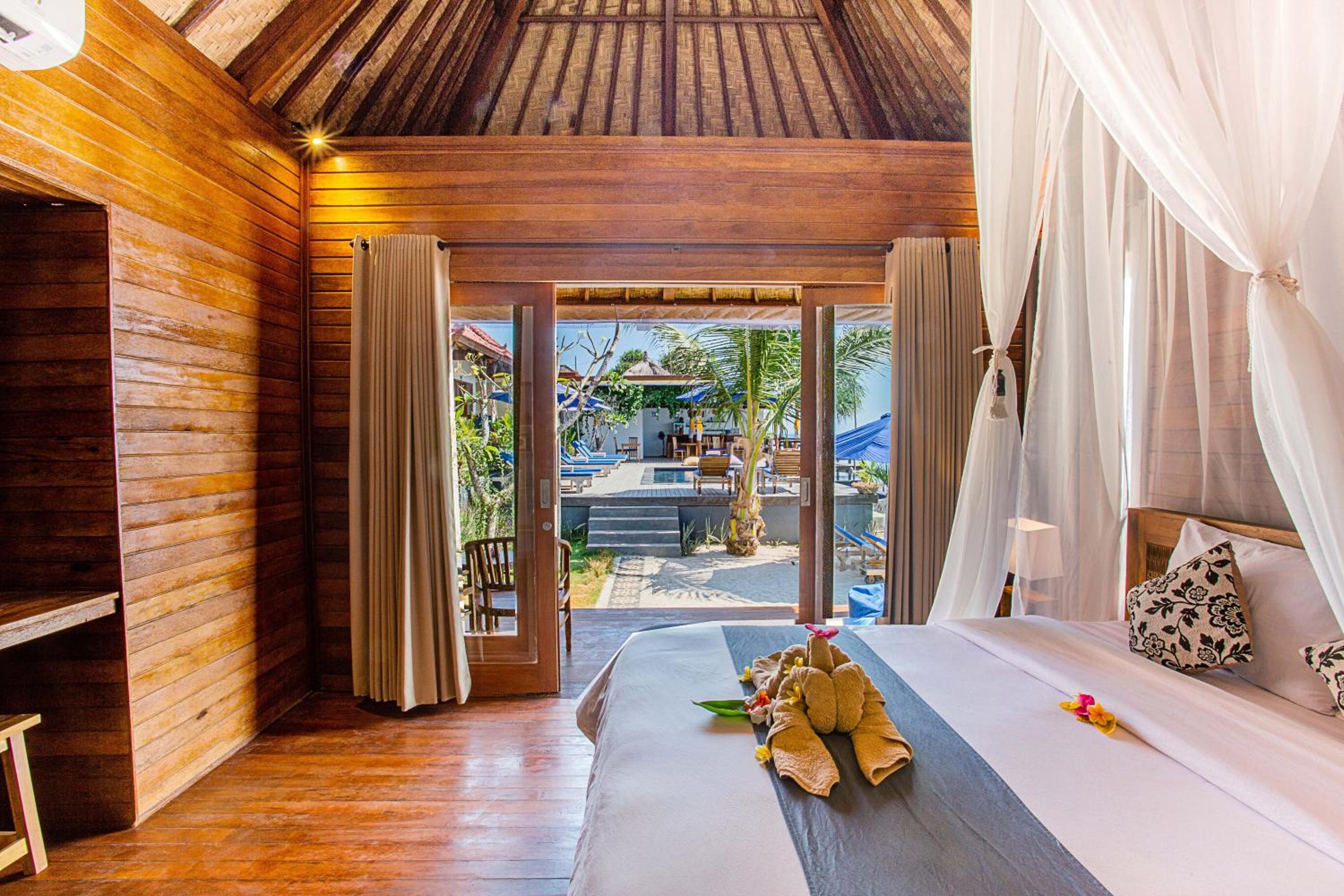 Deluxe Double Room with Balcony and Sea View - Photo 14