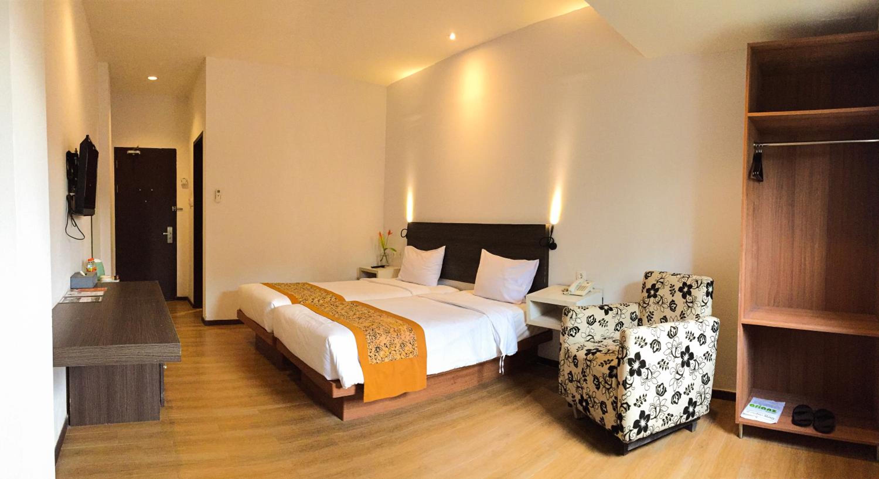 Deluxe Twin Room photo 2