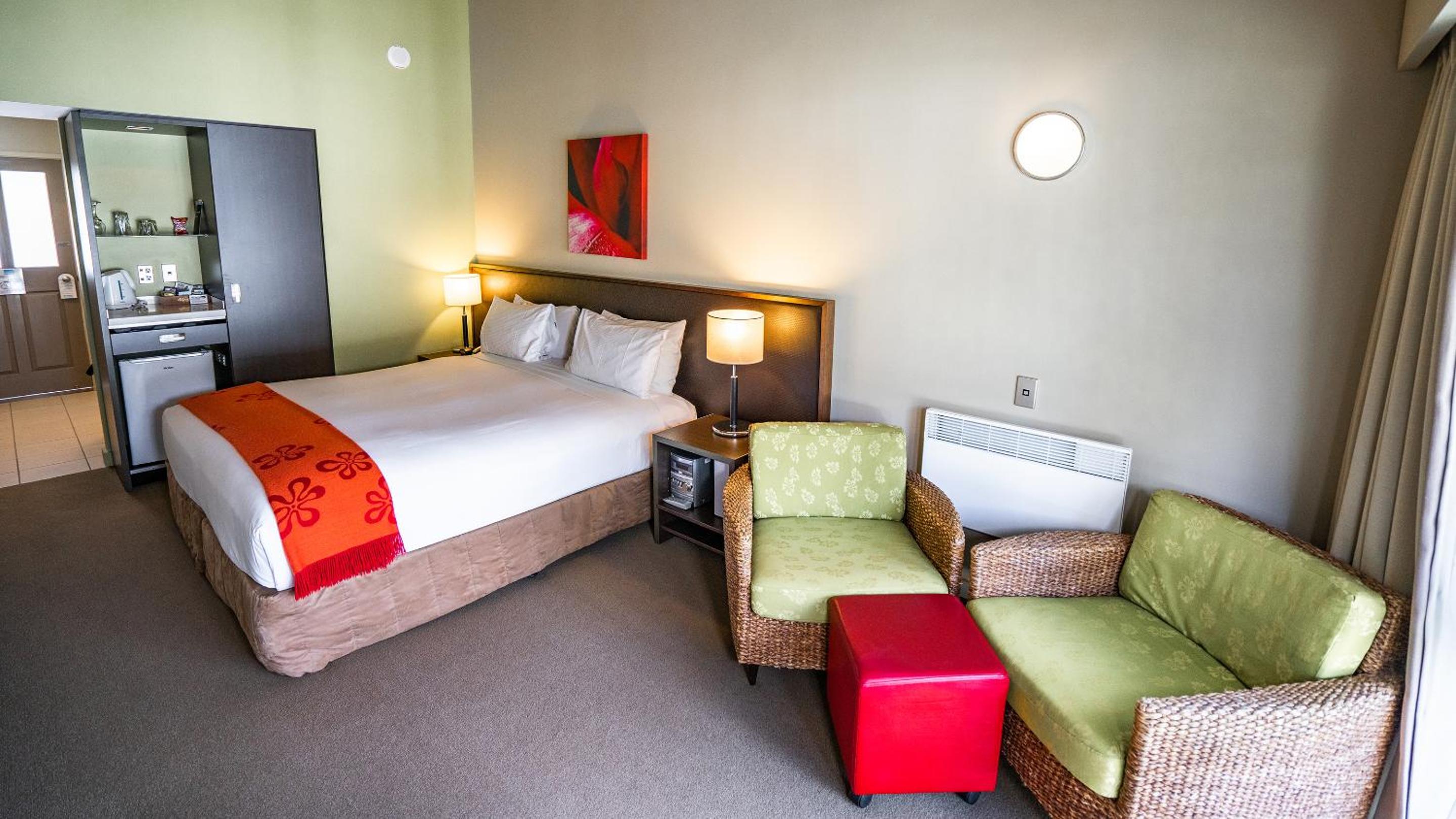 Standard King Room - Photo 2