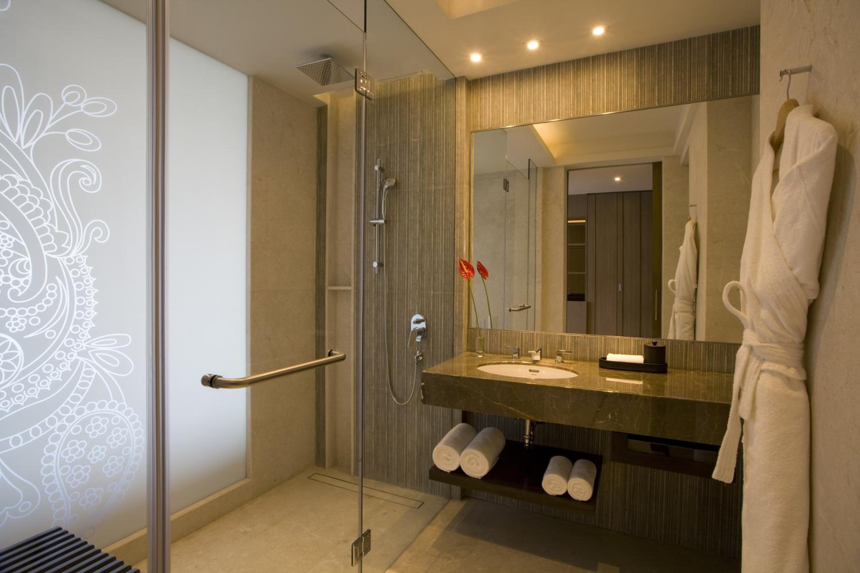 King Room with River View |  15% discount on Spa & 20% discount on F&B (Till 31st Oct) - Photo 8