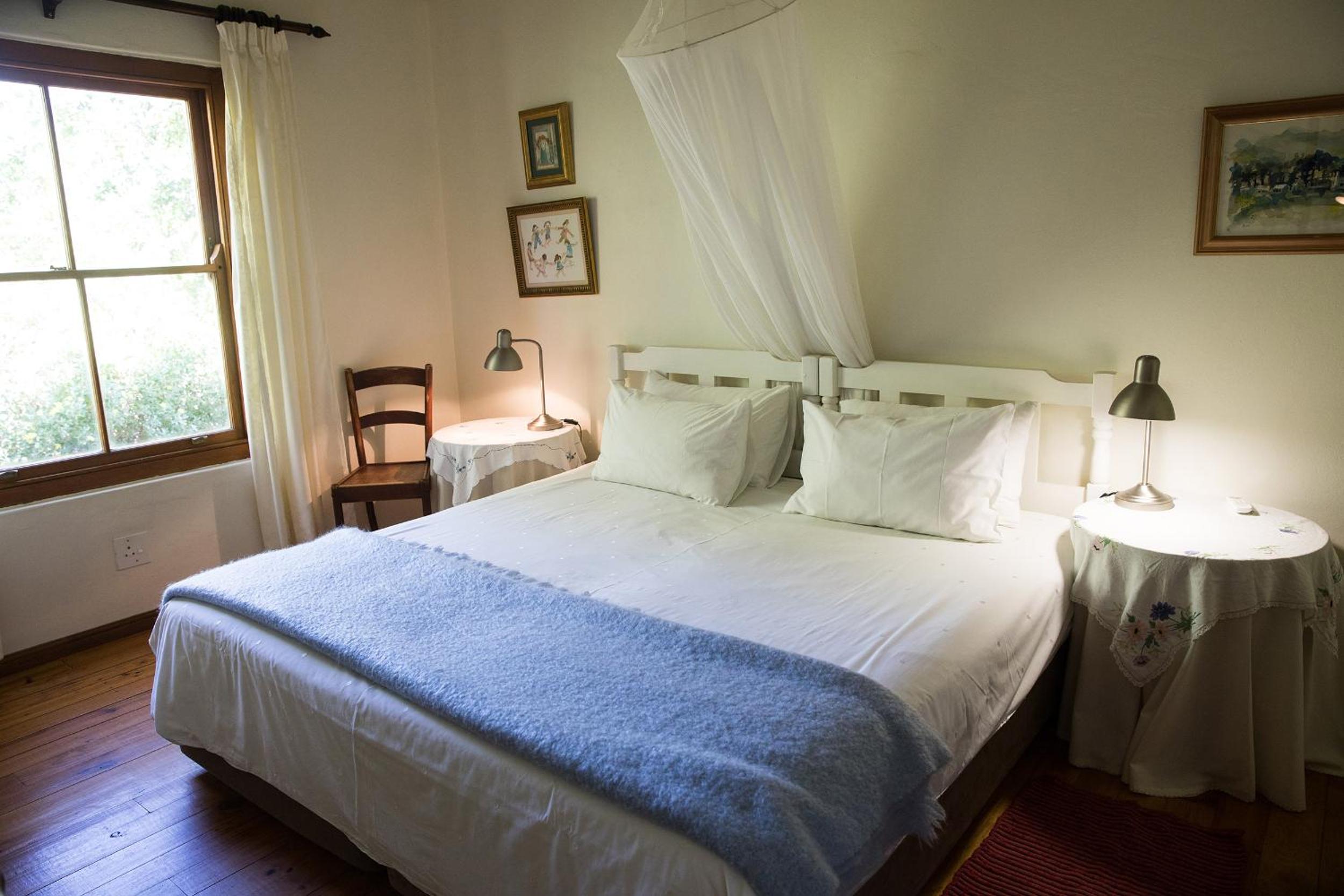Two-Bedroom House - Photo 3