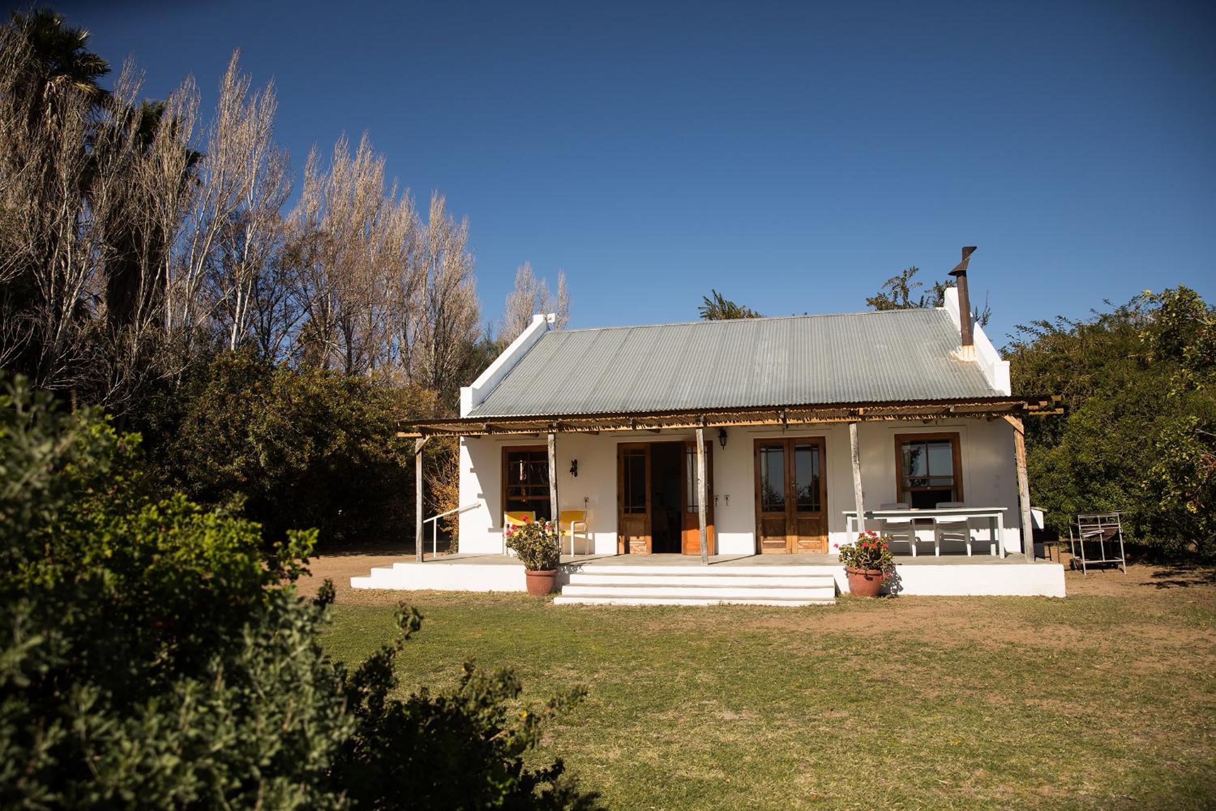 Two-Bedroom House - Photo 14