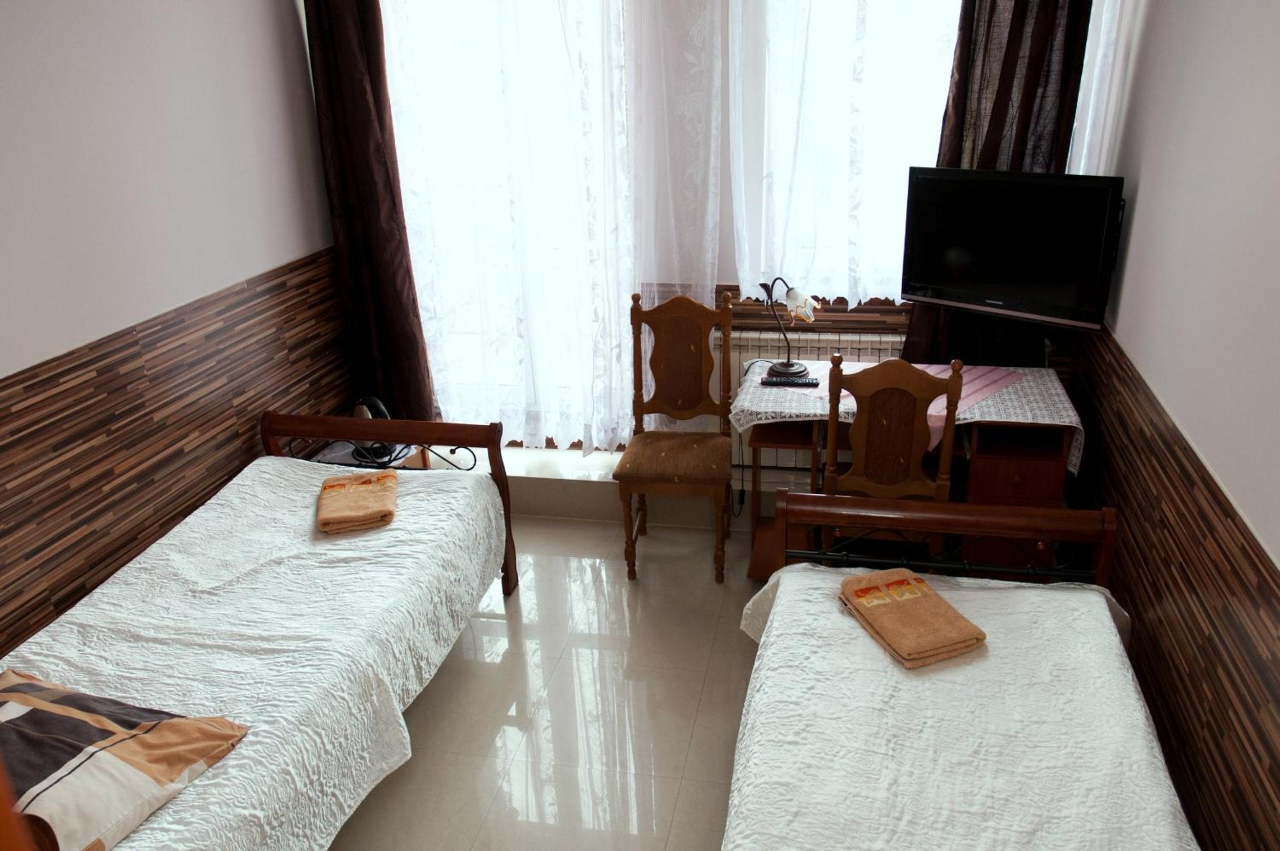 Triple Room with Bathroom photo 1