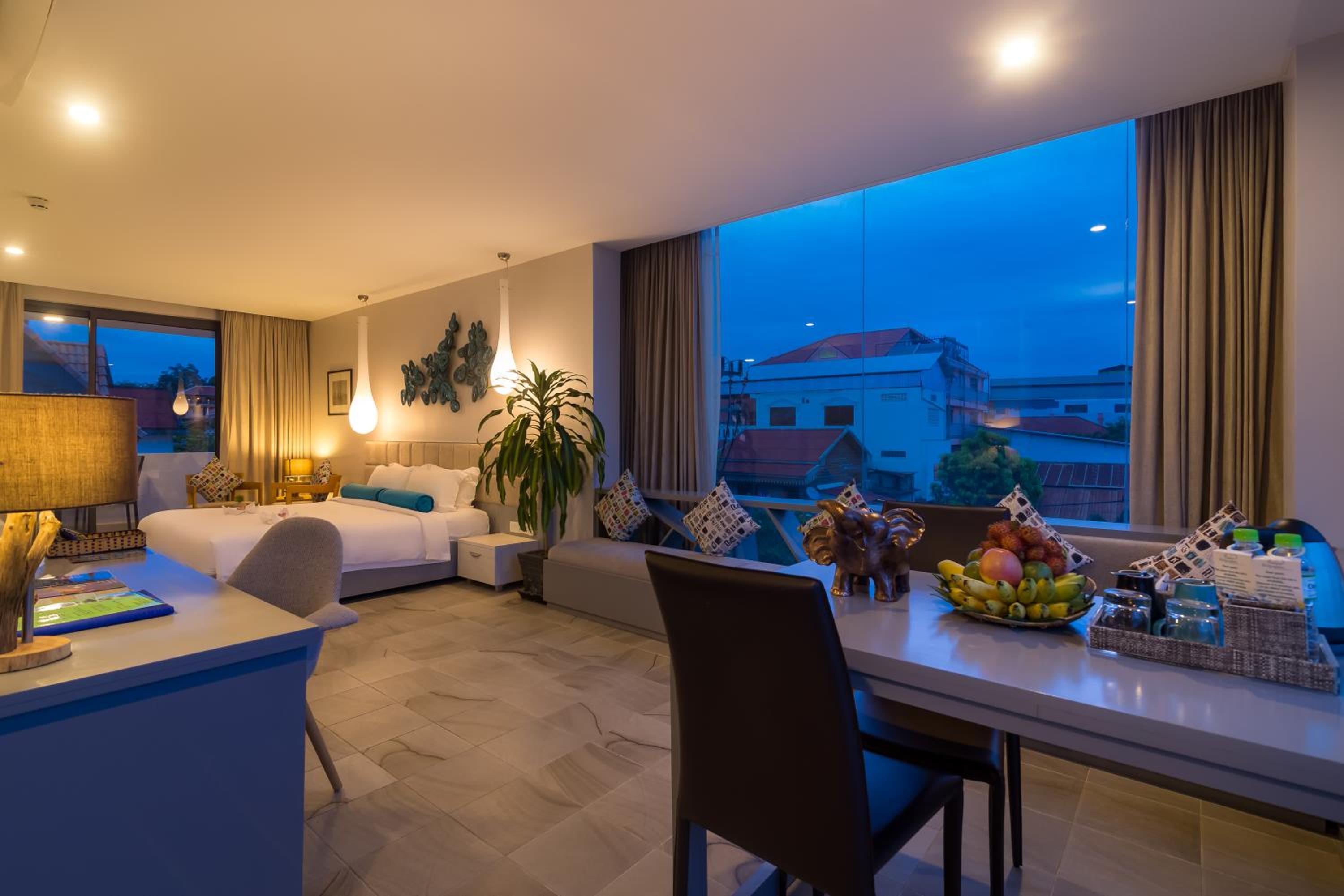 Executive Suite With City View