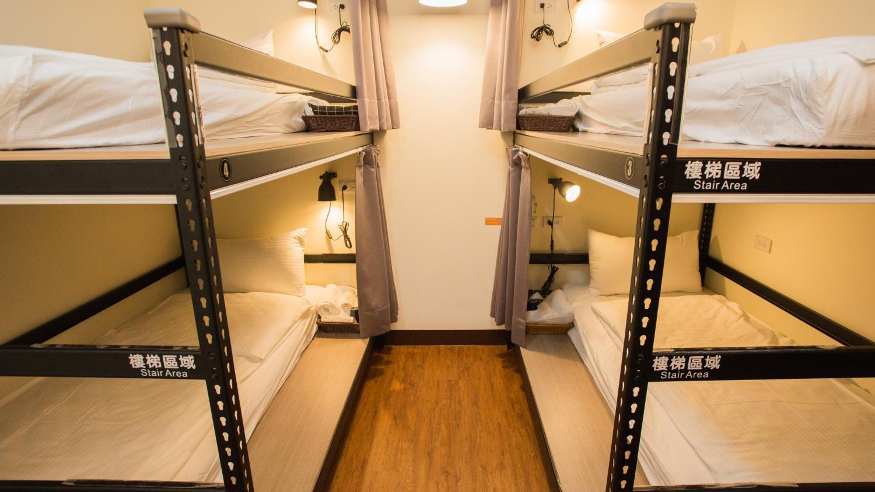 Basic Triple Room with Shared Bathroom photo 3