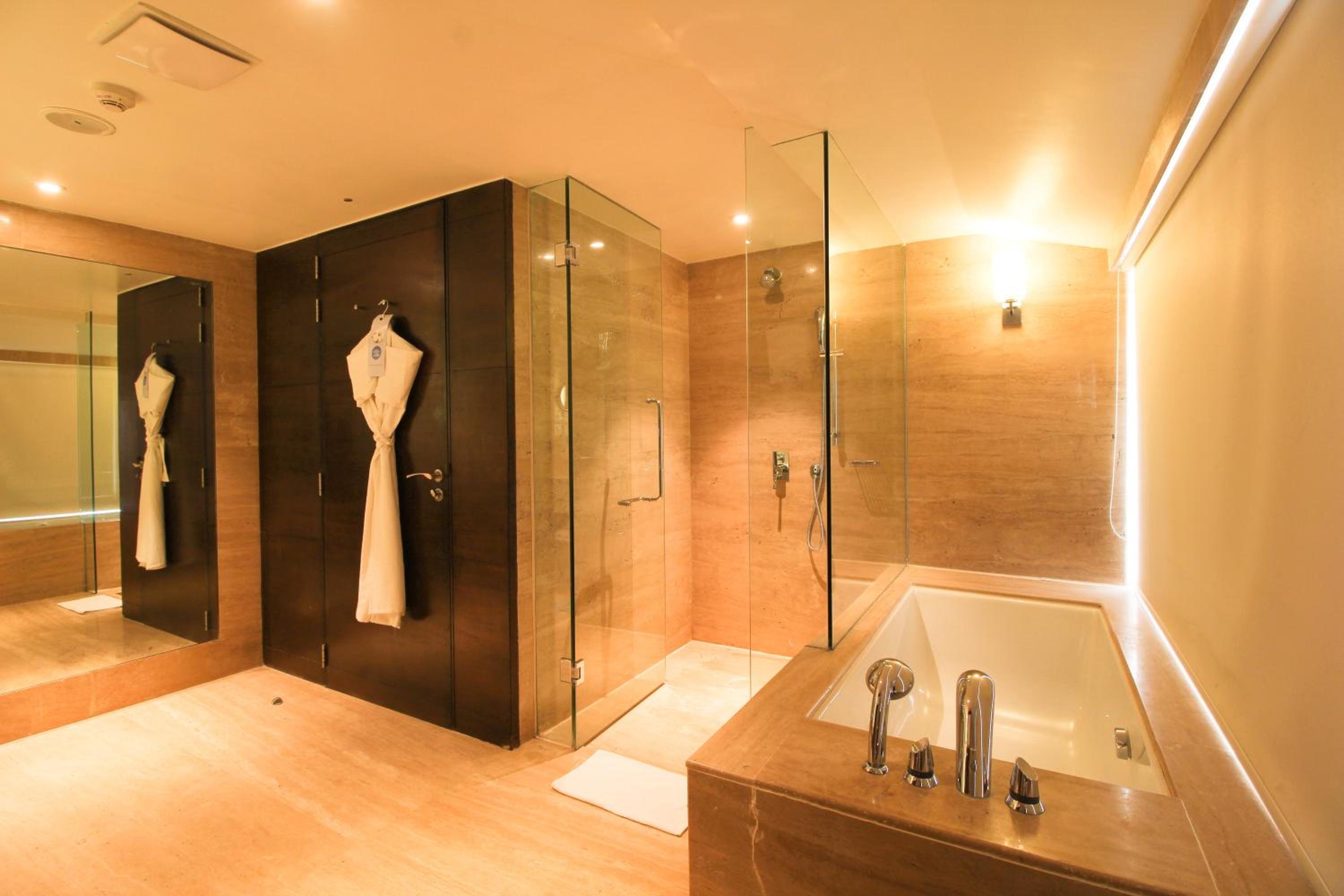 Elegance Suite – INR 500 Credit on SPA per stay – Happy Hours 1+1 (5pm to 7pm) – 15% Discount on Food & Beverages – 10% Discount on One way Local transfers Elegance Suite – INR 500 Credit on SPA per stay – Happy Hours 1+1 (5pm to 7pm) – 15% Discount on Food & Beverages – 10% Discount on One way Local transfers