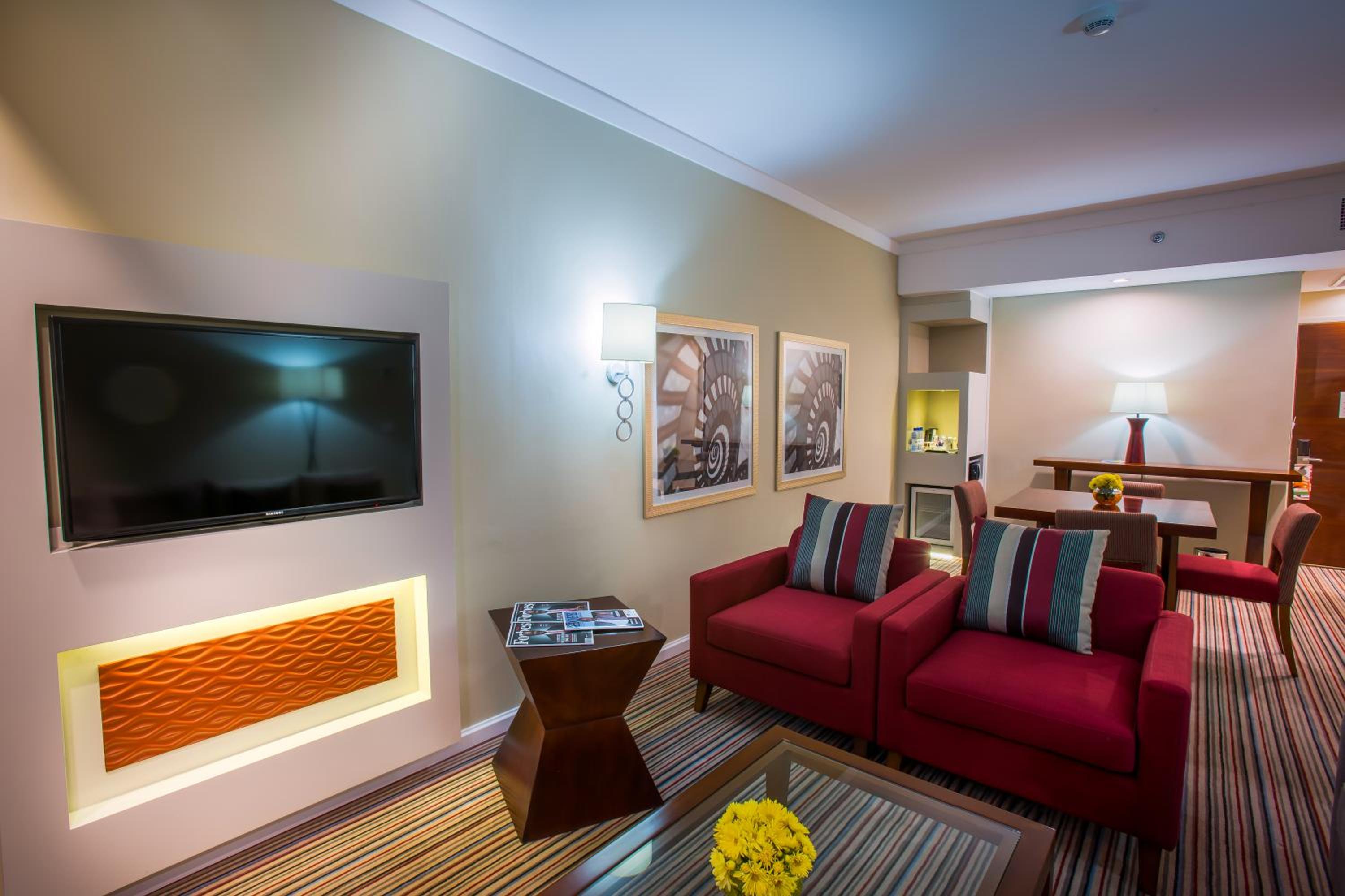 One-Bedroom Suite - Photo 16