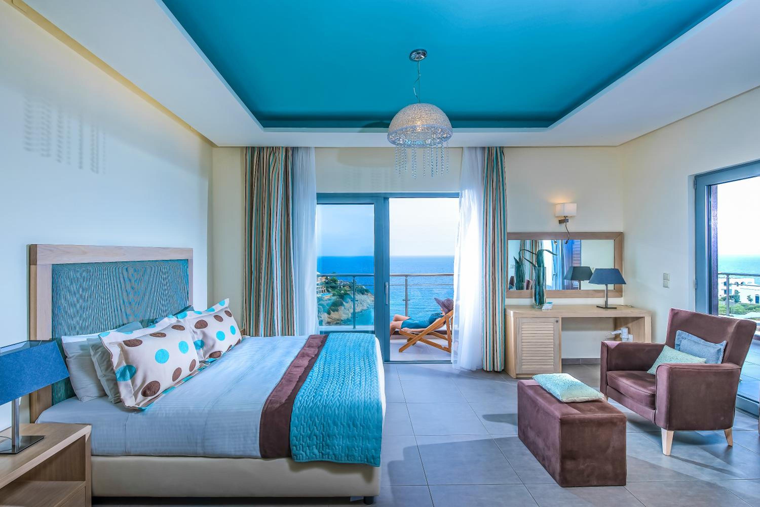 Luxury Double Room with Sea View and Private Pool - Photo 8