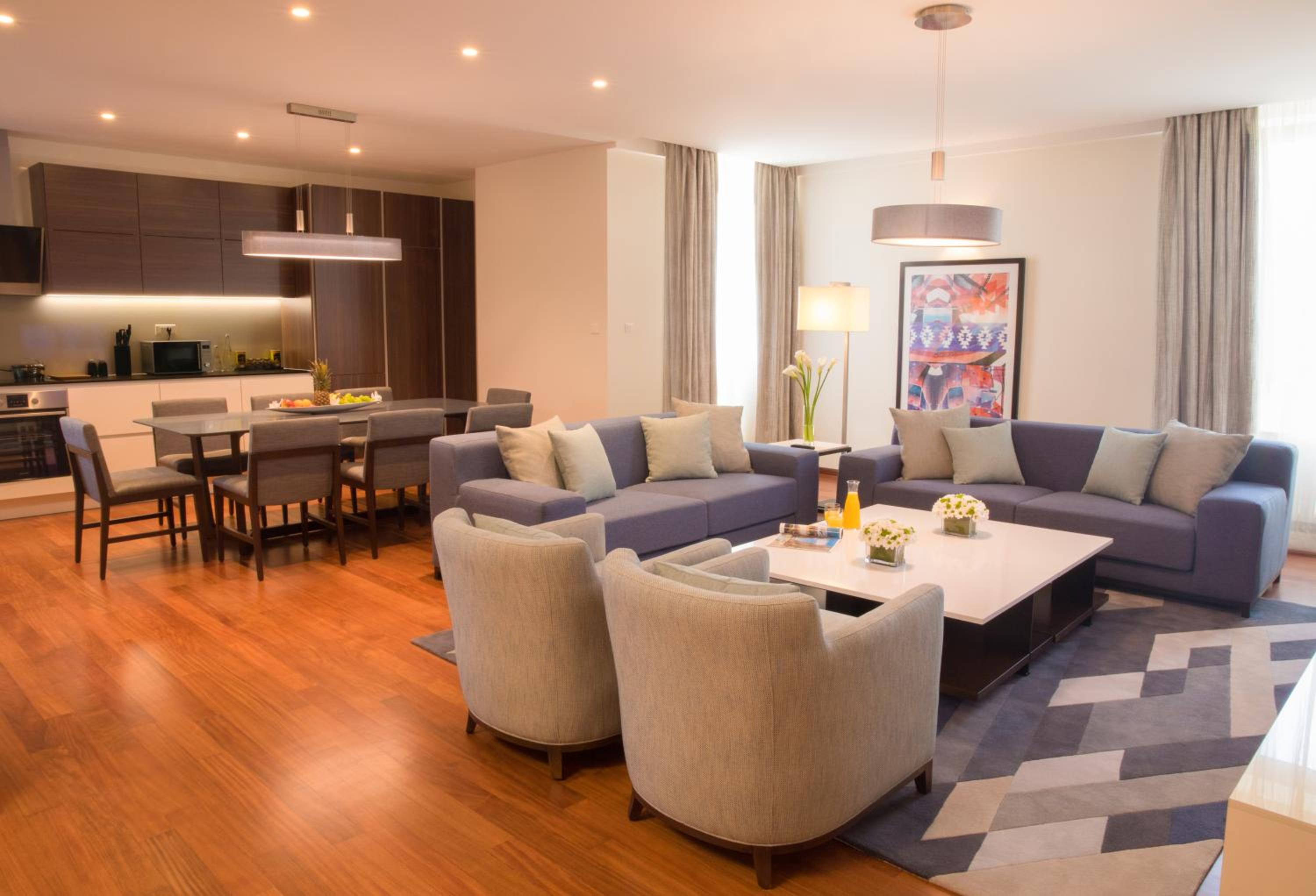 Spacious Three Bedroom Suite - Photo 9