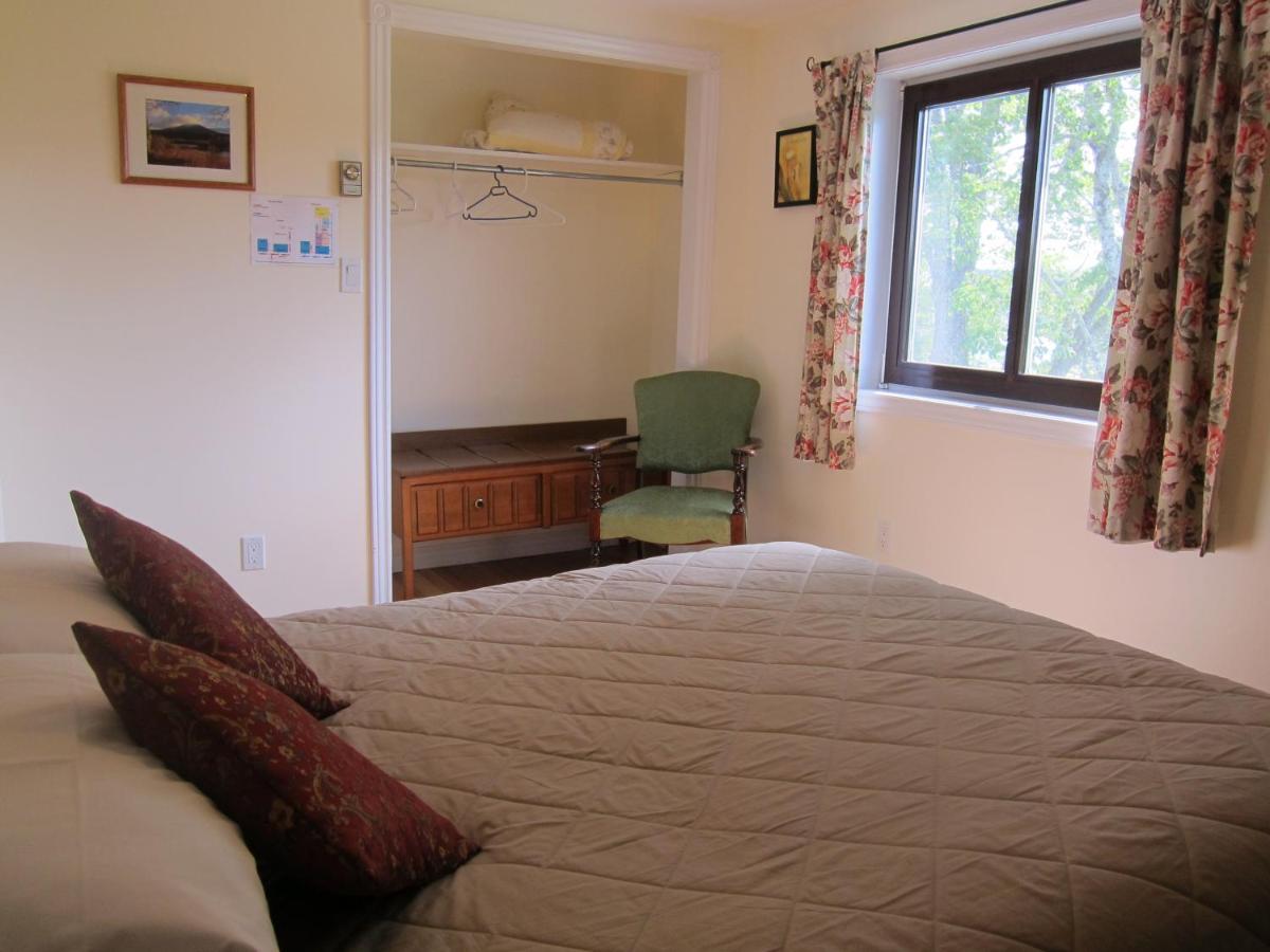Queen Room with Private External Bathroom  photo 2