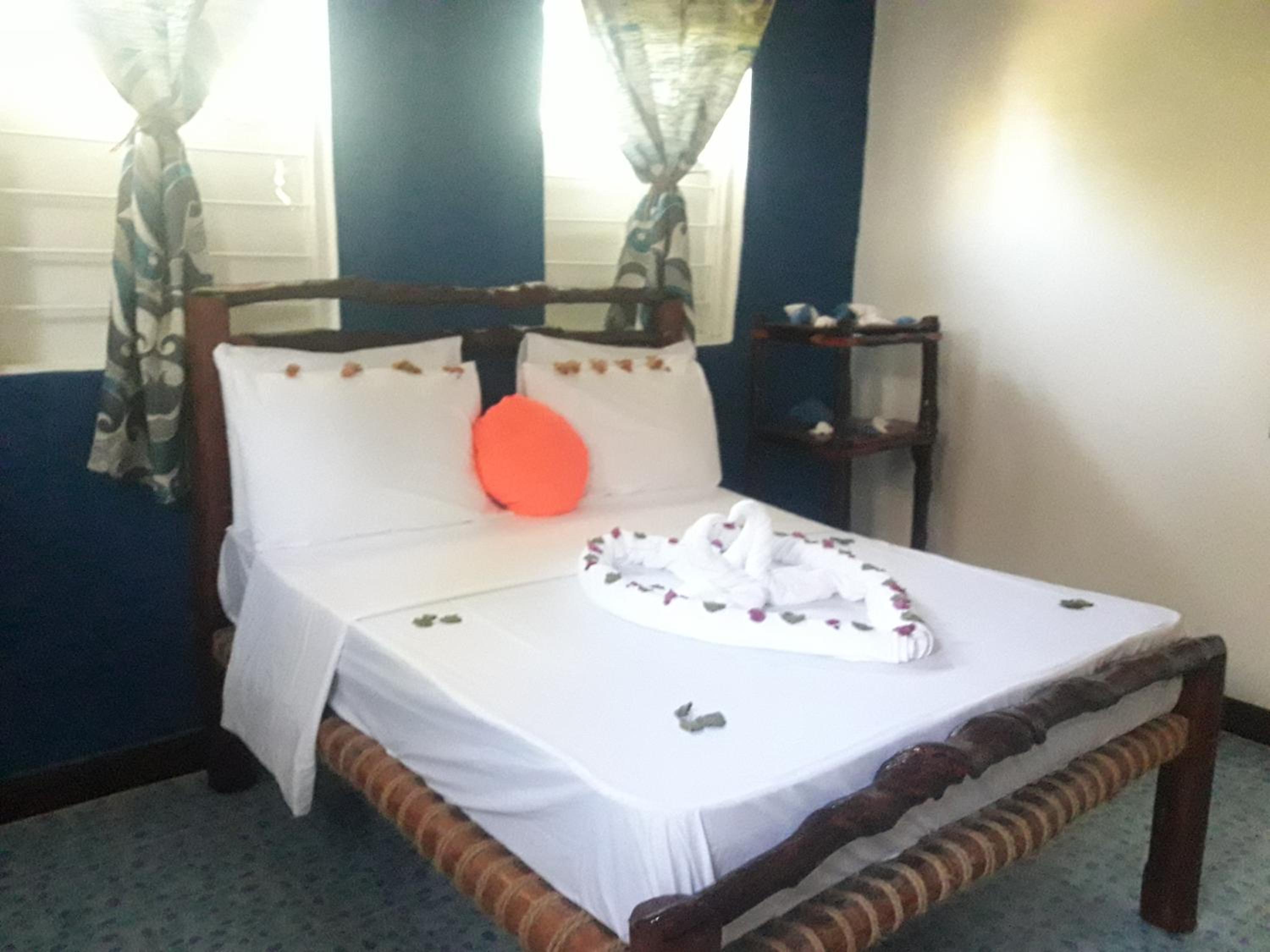 Double Room with Private Bathroom - Photo 1