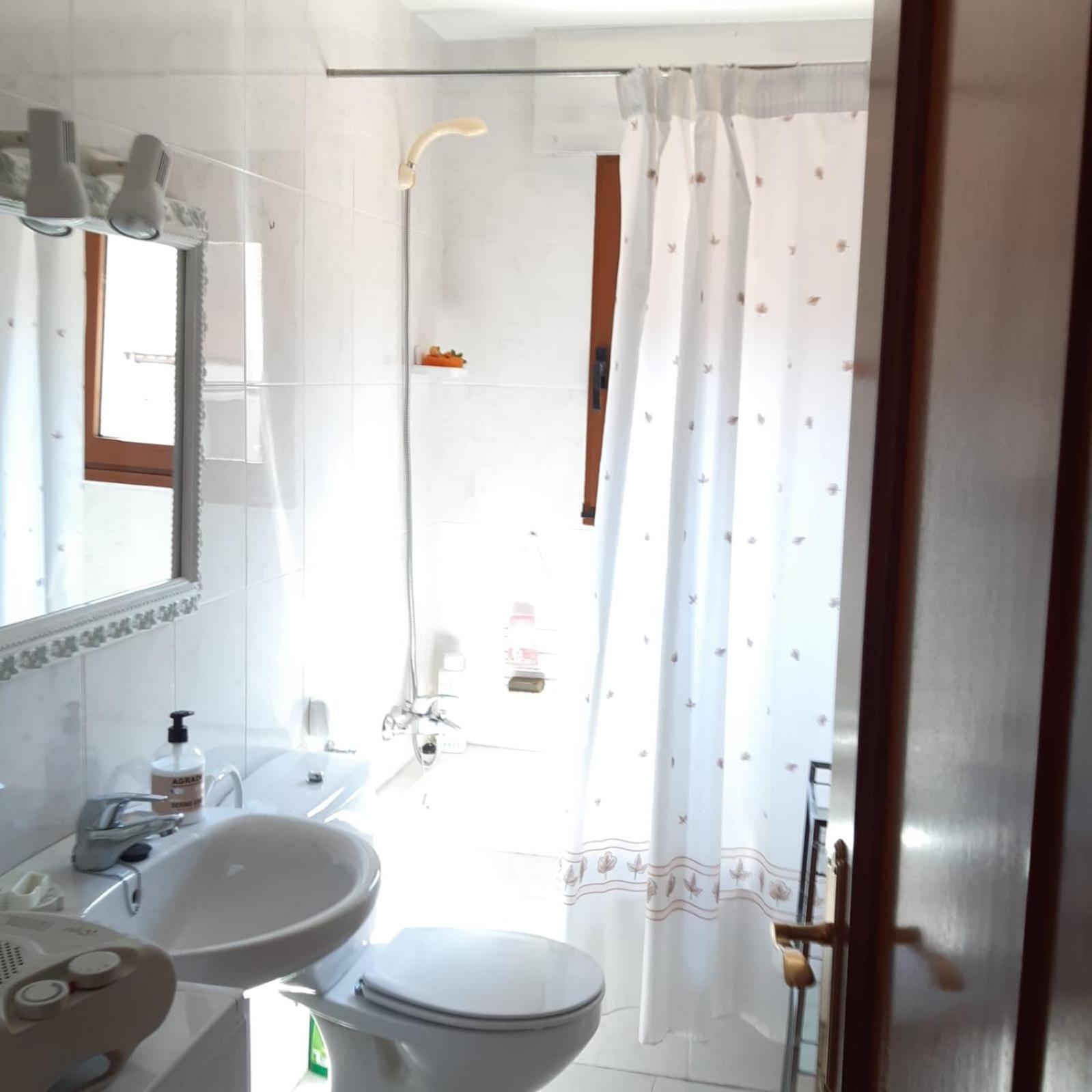 One-Bedroom Apartment - Photo 4