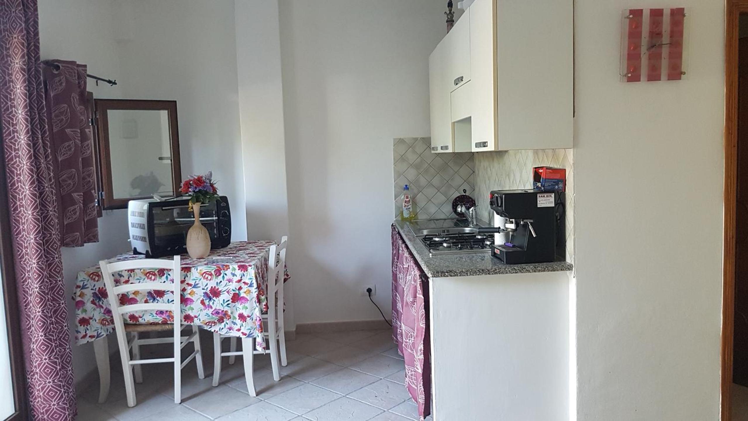 Studio Apartment - Photo 8