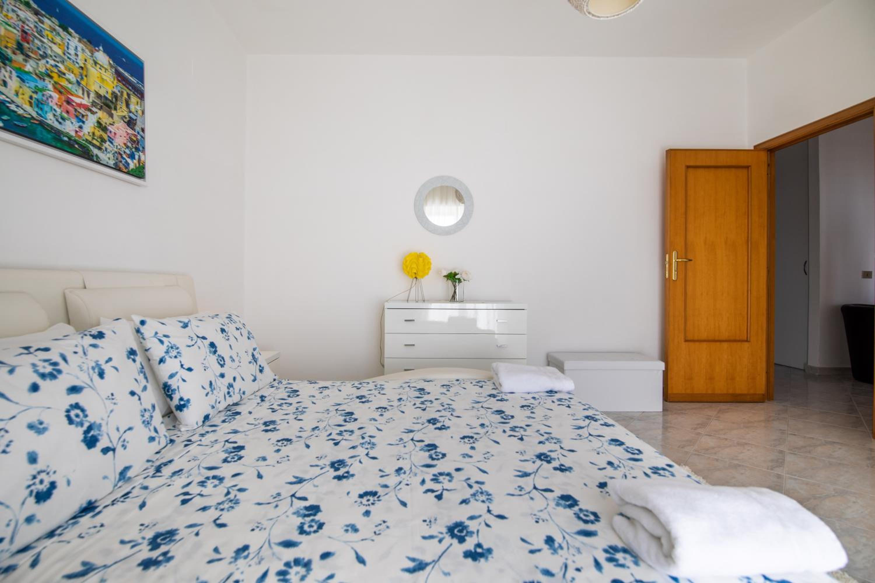 Four-Bedroom House photo 1